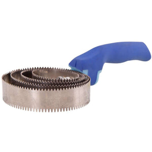 Premiere Etrille Soft Grip avec 4 Lames Acier Inoxydable Cobalt/Bleu clair Premiere Etrille Soft Grip avec 4 Lames Acier Inoxydable Cobalt/Bleu clair