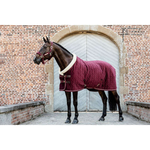 Kentucky Couverture de Concours velours 160g Bordeaux Kentucky Couverture de Concours velours 160g Bordeaux