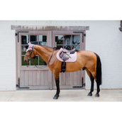 Kentucky Horsewear Bonnet Anti-Mouches Wellington 3D Logo Rose clair Kentucky Horsewear Bonnet Anti-Mouches Wellington 3D Logo Rose clair
