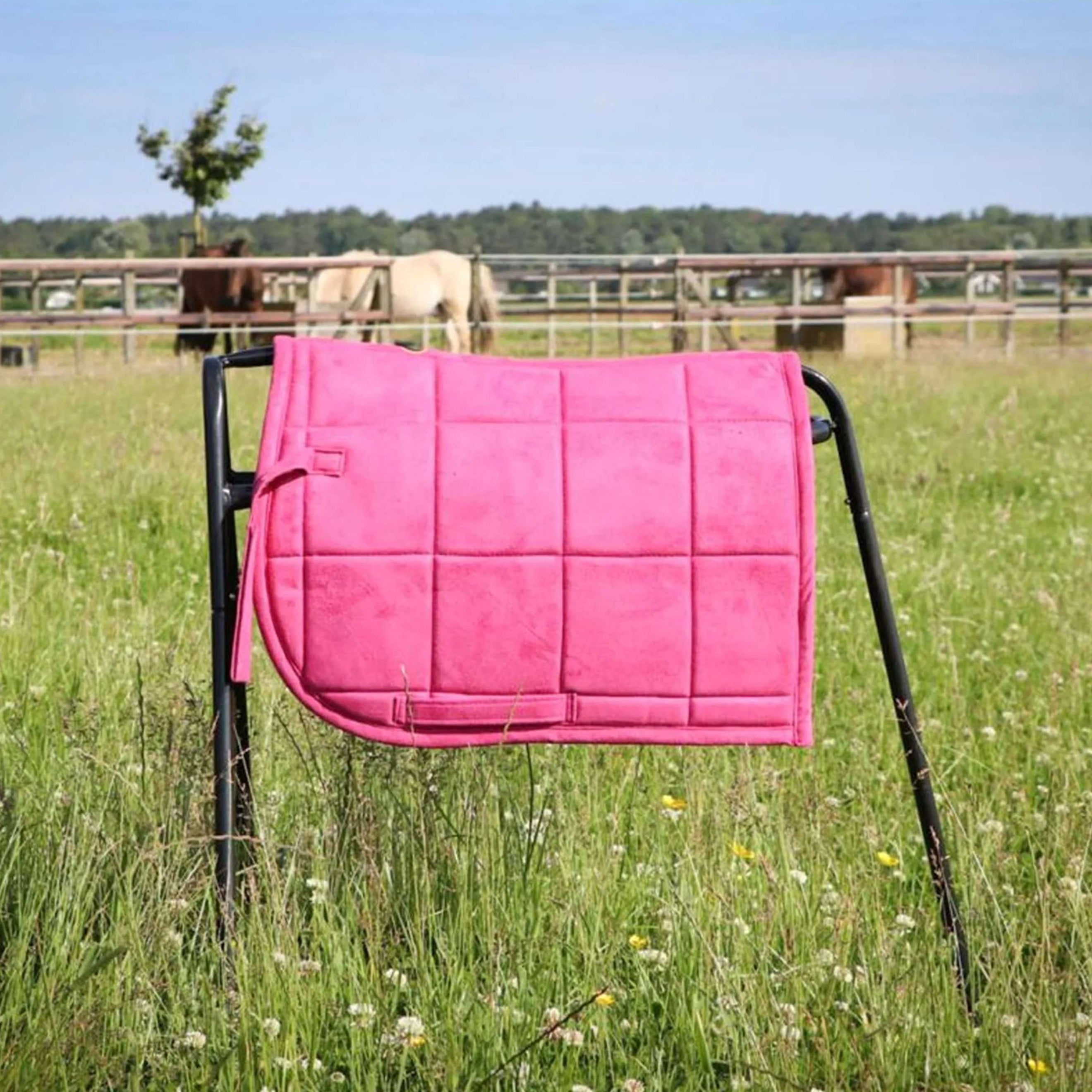 HB Tapis de Selle Shetland Rose HB Tapis de Selle Shetland Rose