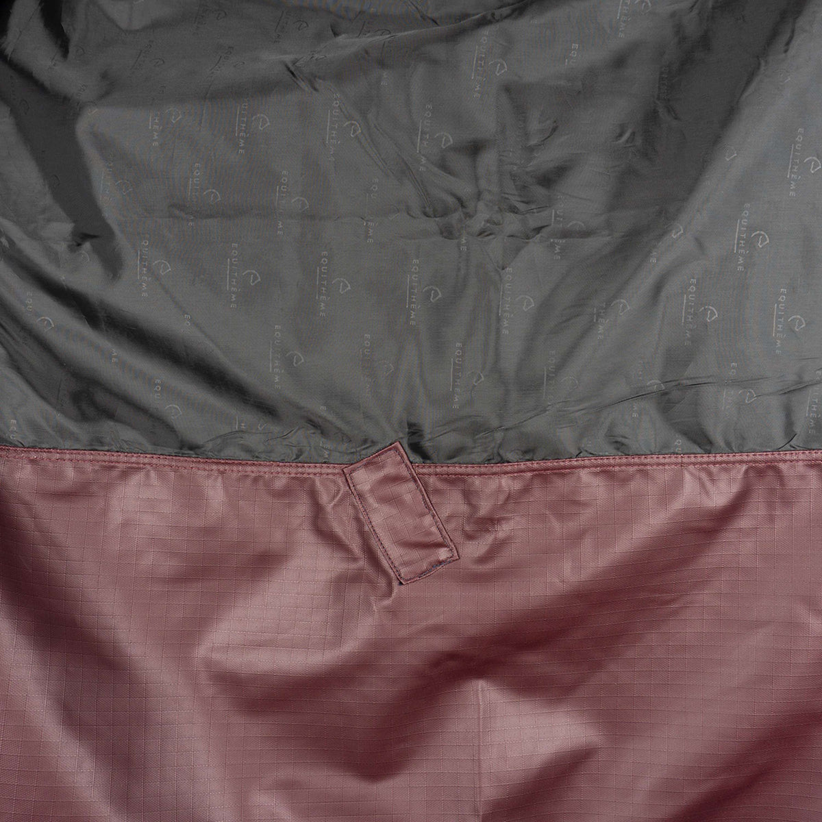 EQUITHÈME Couverture d'Extérieur Tyrex 1200D 0g Standard Bordeaux