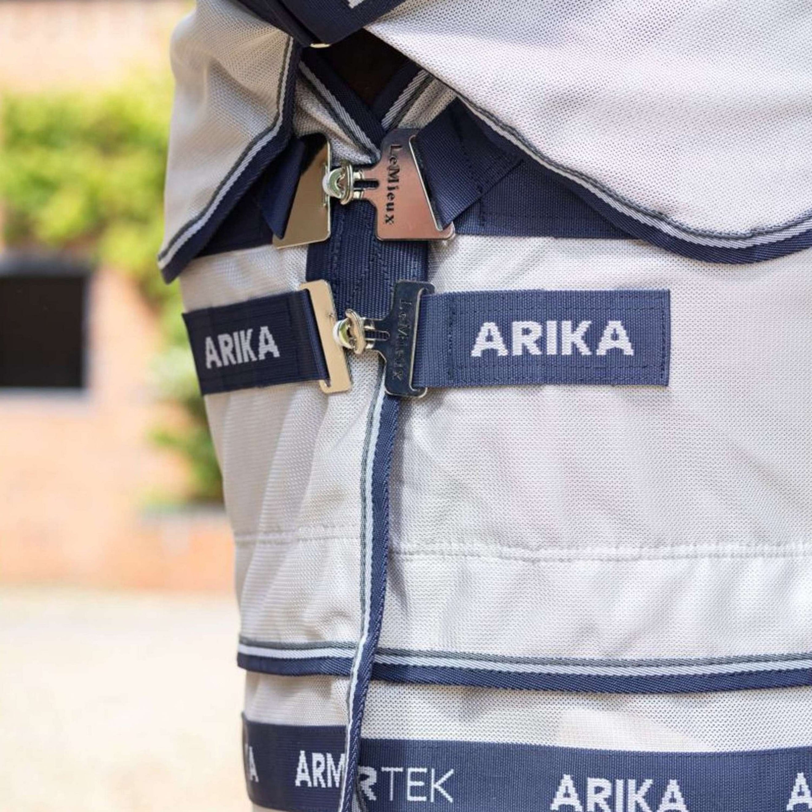 LeMieux Couverture Anti-Mouches Arika Armour-Tek SS25 Gris LeMieux Couverture Anti-Mouches Arika Armour-Tek SS25 Gris