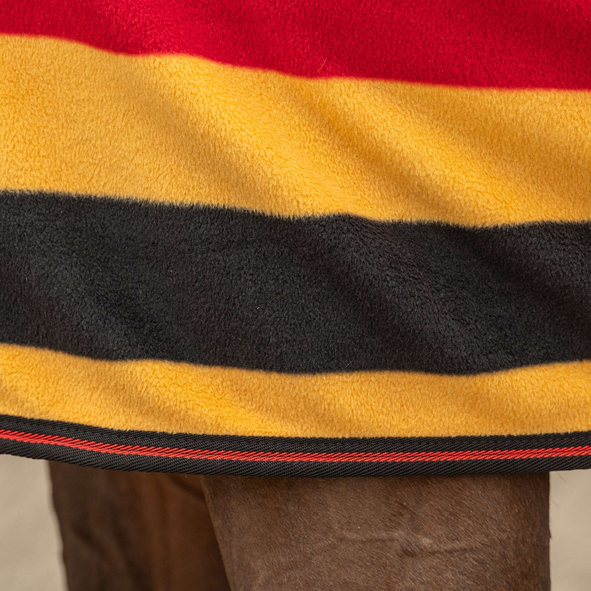 Velder Horsewear Deluxe Fleece Cooler Rug Noir/Jaune