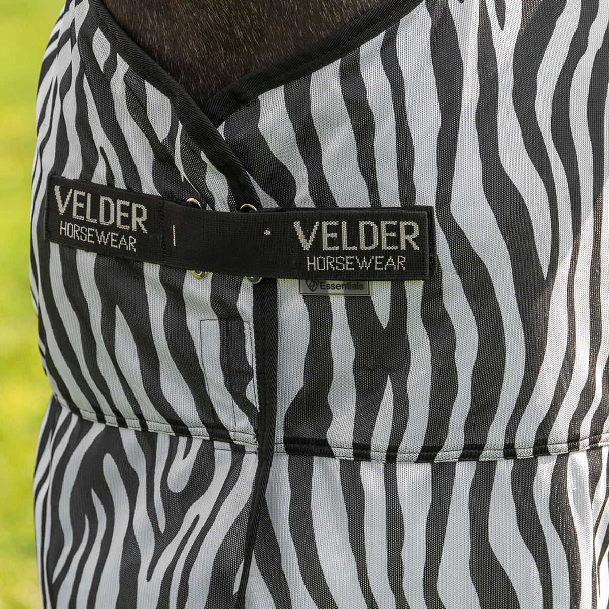Velder Horsewear Couverture Anti-Mouches avec Couvre-cou Zebra Noir/Blanc