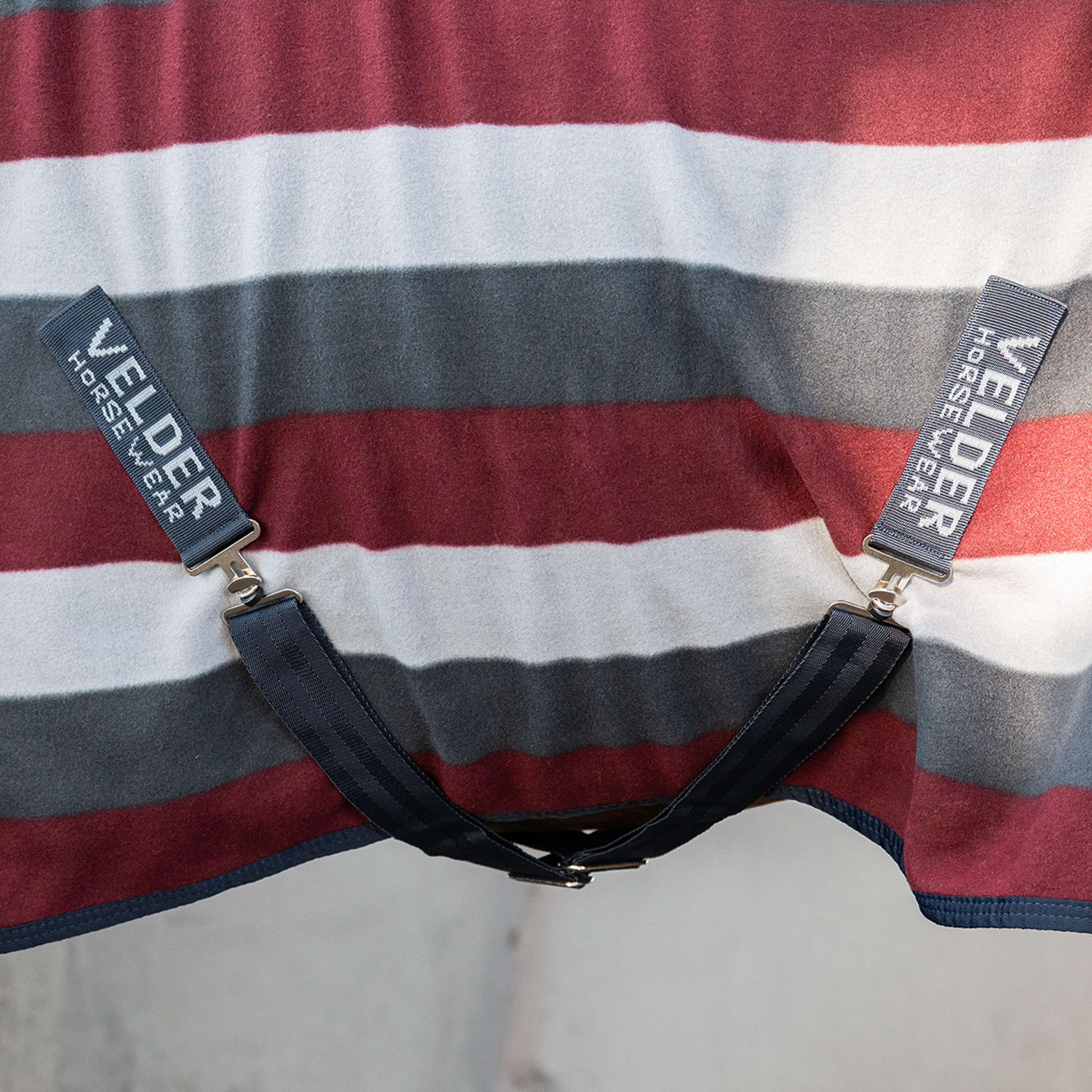 Velder Horsewear Essentials Couverture Polaire Polar Stripes Gris/Bordeuax
