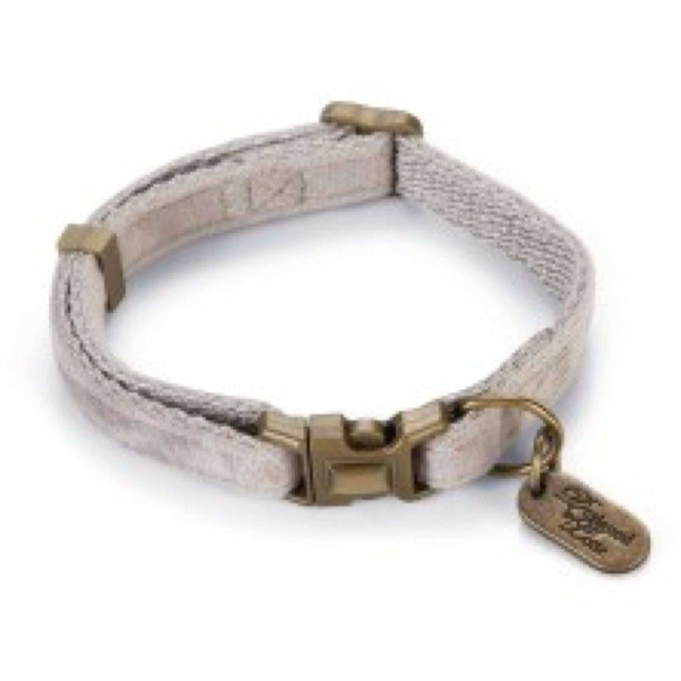 Designed by Lotte Collier à Chat Velura Velours Gris Designed by Lotte Collier à Chat Velura Velours Gris