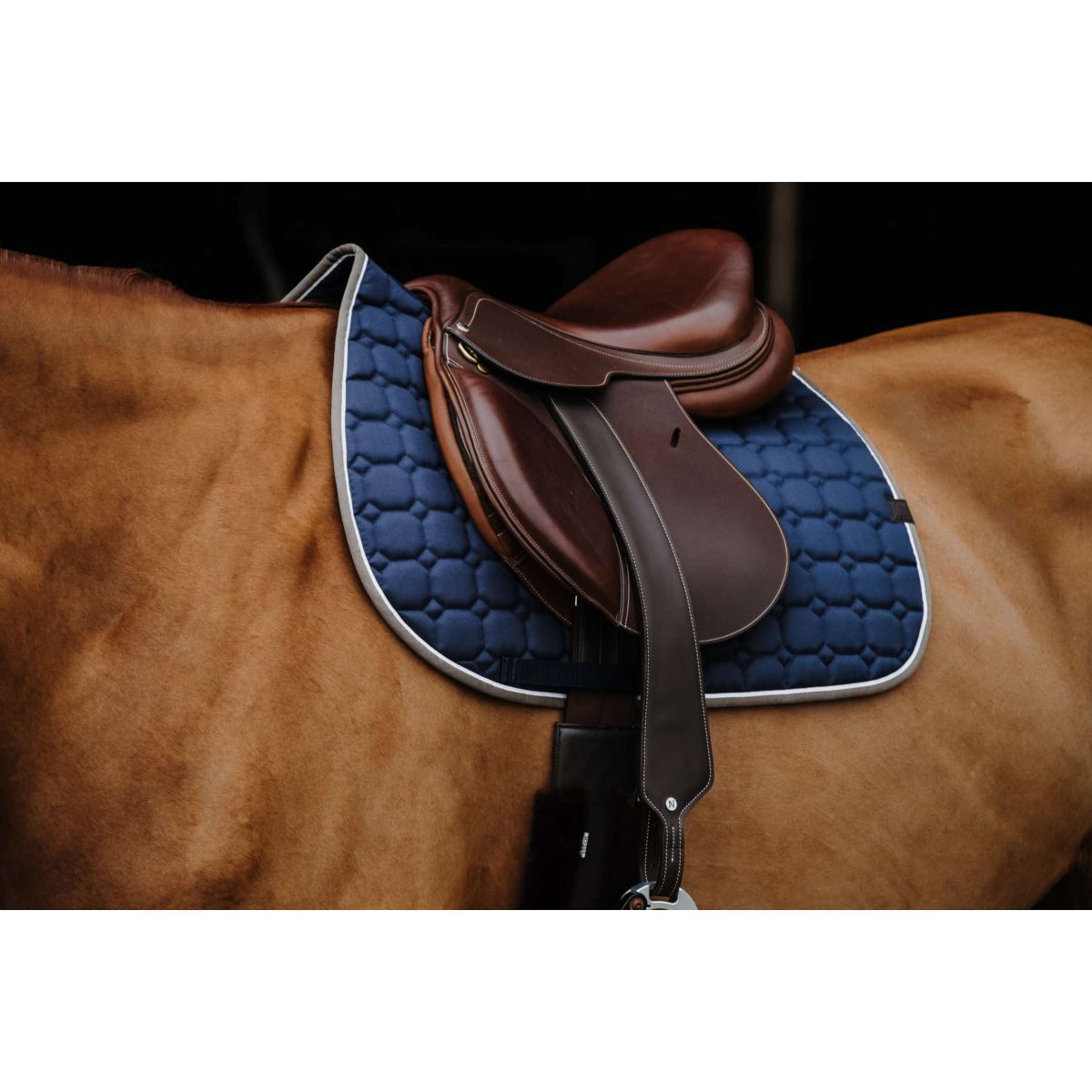 EQUITHÈME Tapis de Selle Orion Marin EQUITHÈME Tapis de Selle Orion Marin