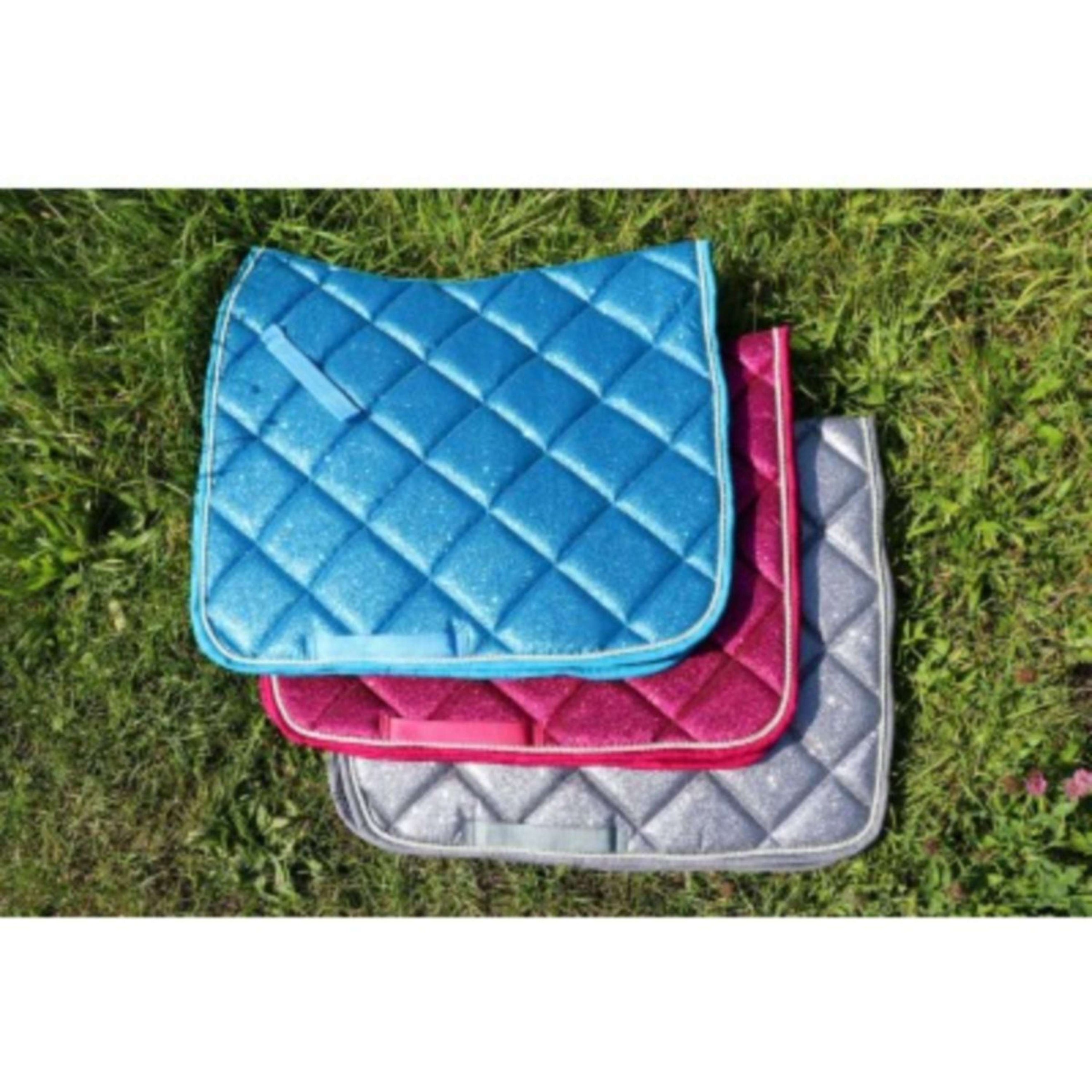 HB Tapis de Selle Sparkling Glitter Dressage Magento HB Tapis de Selle Sparkling Glitter Dressage Magento