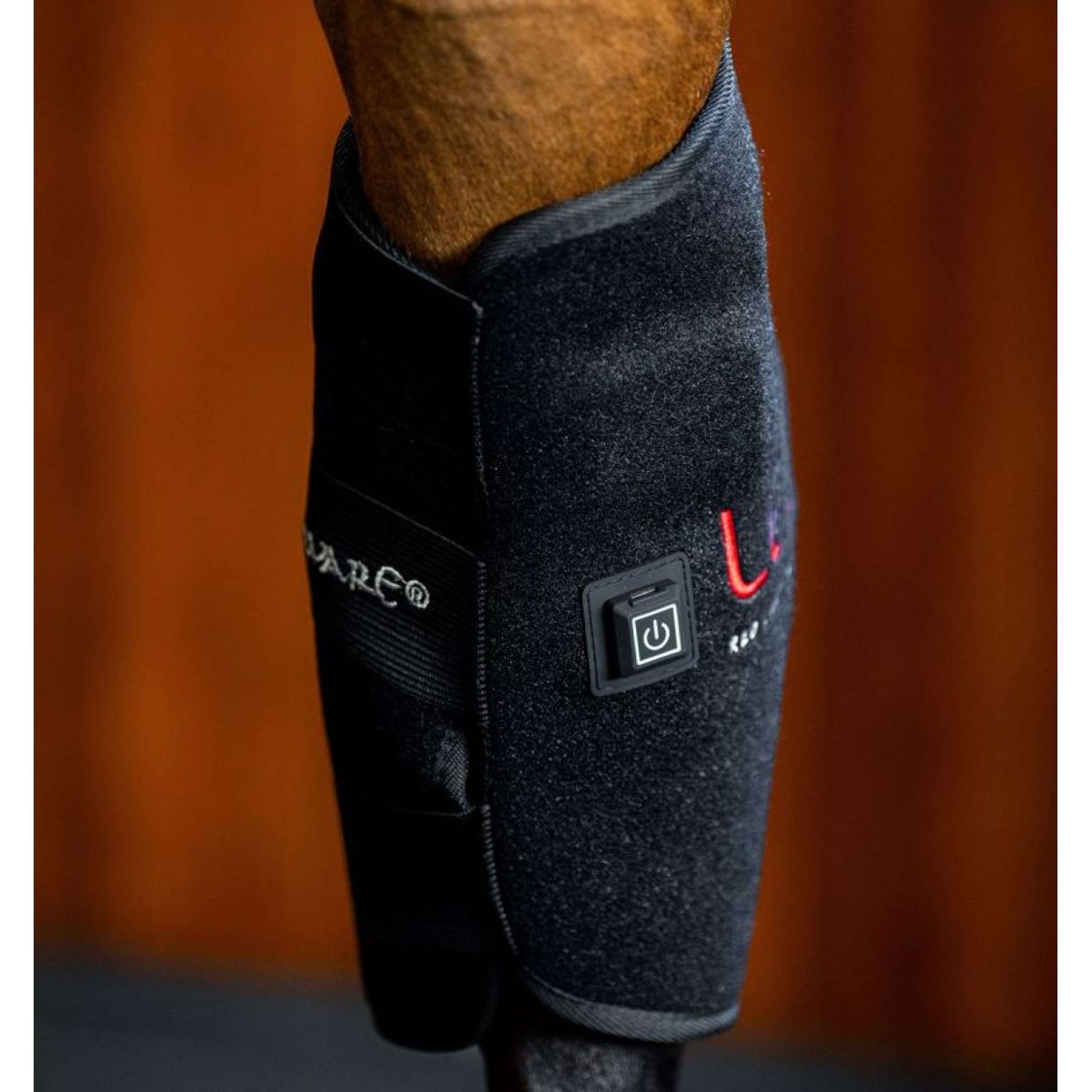 Horseware LED Red Light Therapy Right Hock Boot Noir