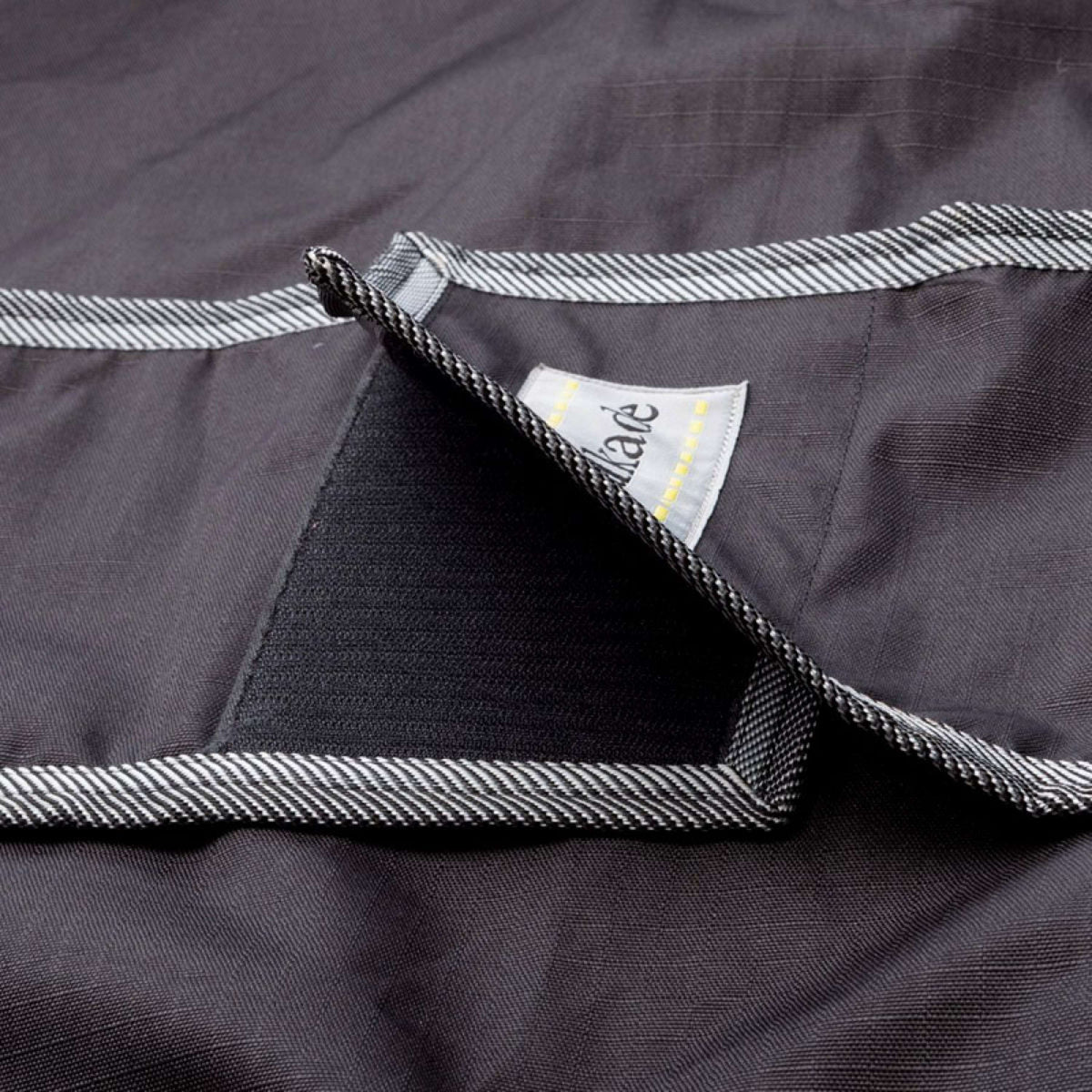 Kavalkade Couvre-reins Rain Noir