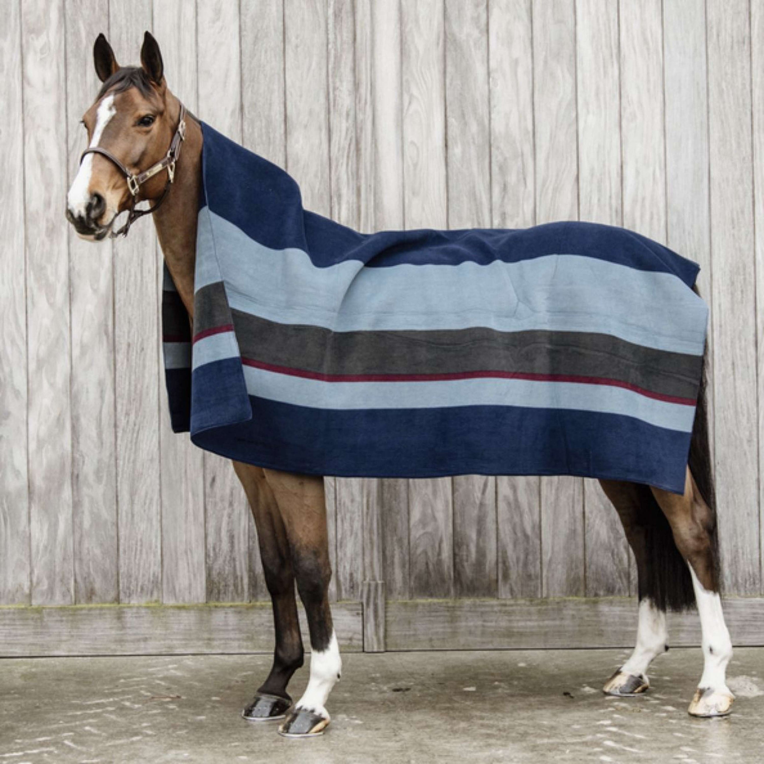 Kentucky Couverture Polaire Heavy Square Stripes Marine/Gris Dots Kentucky Couverture Polaire Heavy Square Stripes Marine/Gris Dots