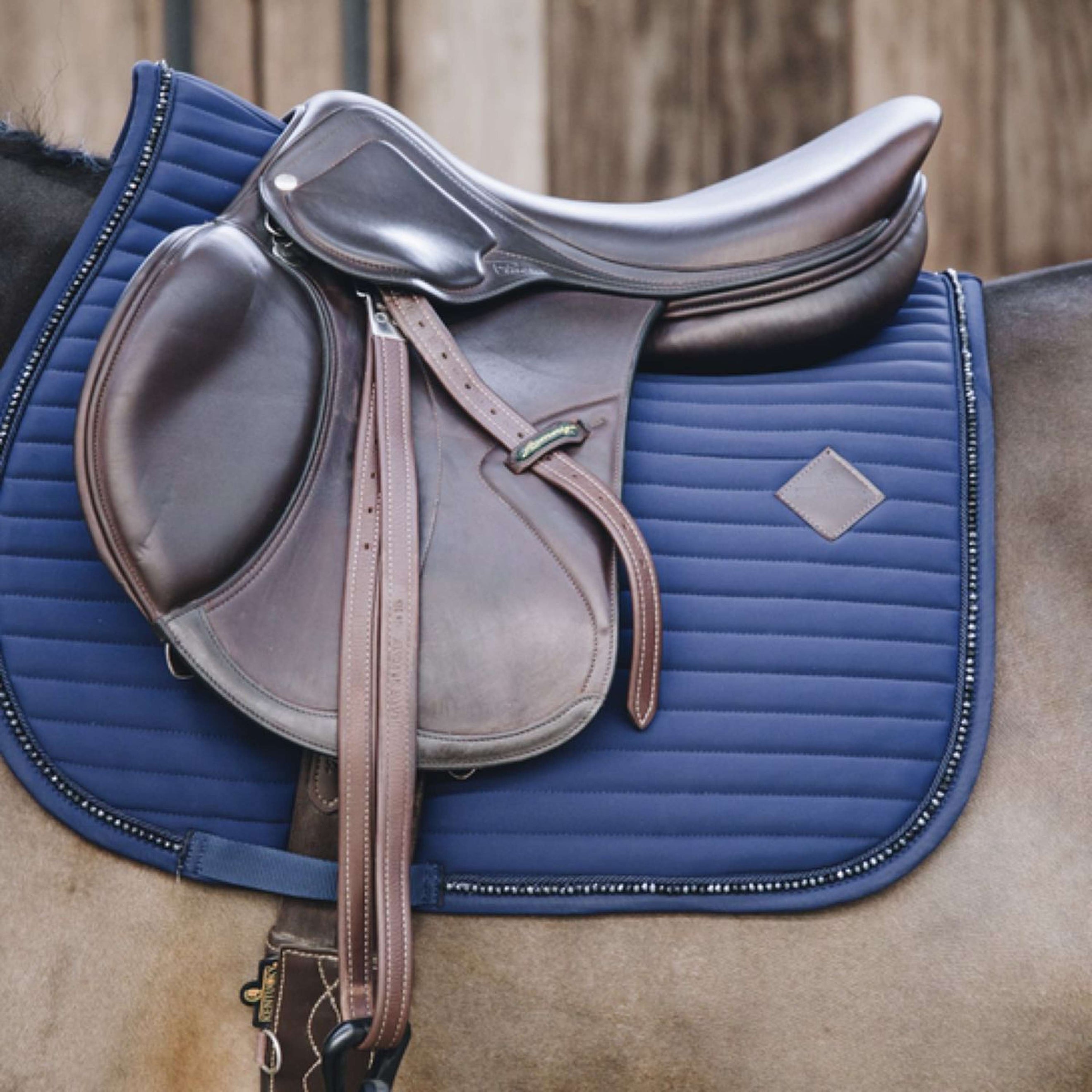 Kentucky Tapis de Selle De Saut Pearls Marin Kentucky Tapis de Selle De Saut Pearls Marin