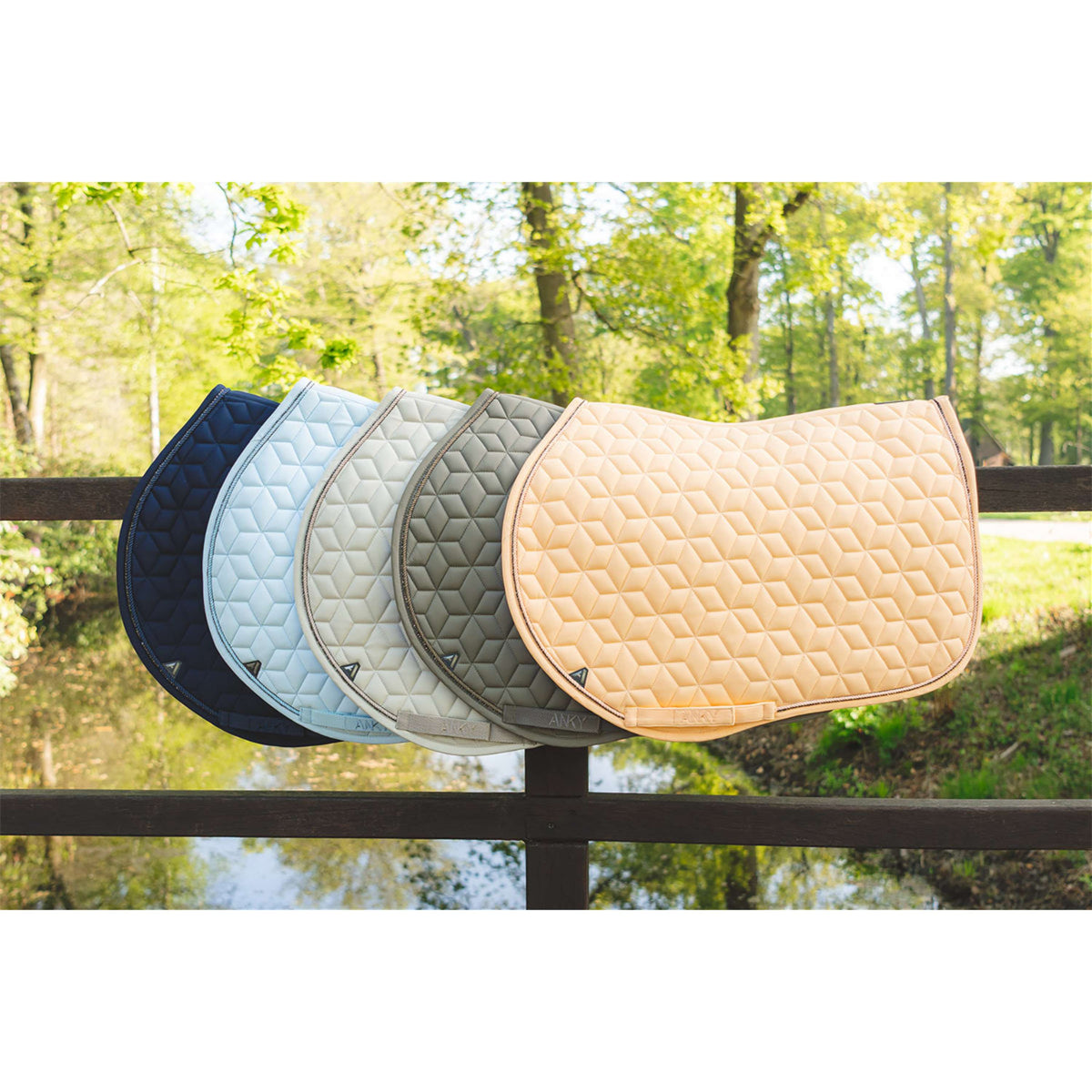 ANKY Tapis de Selle Vivacity XB261112 Polyvalent Bungee Cord