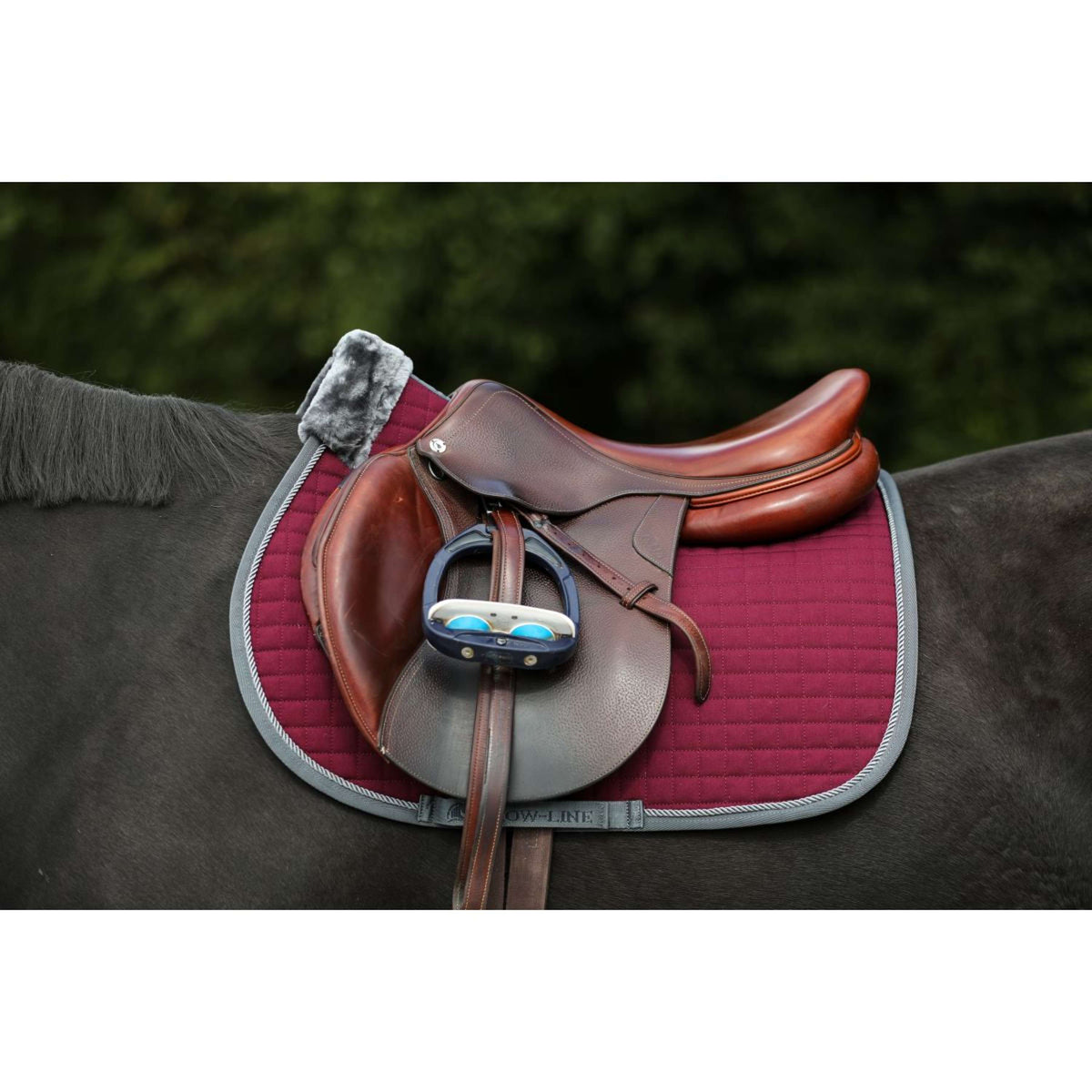 Bucas Tapis de Selle Show-Line de Saut Bordeaux