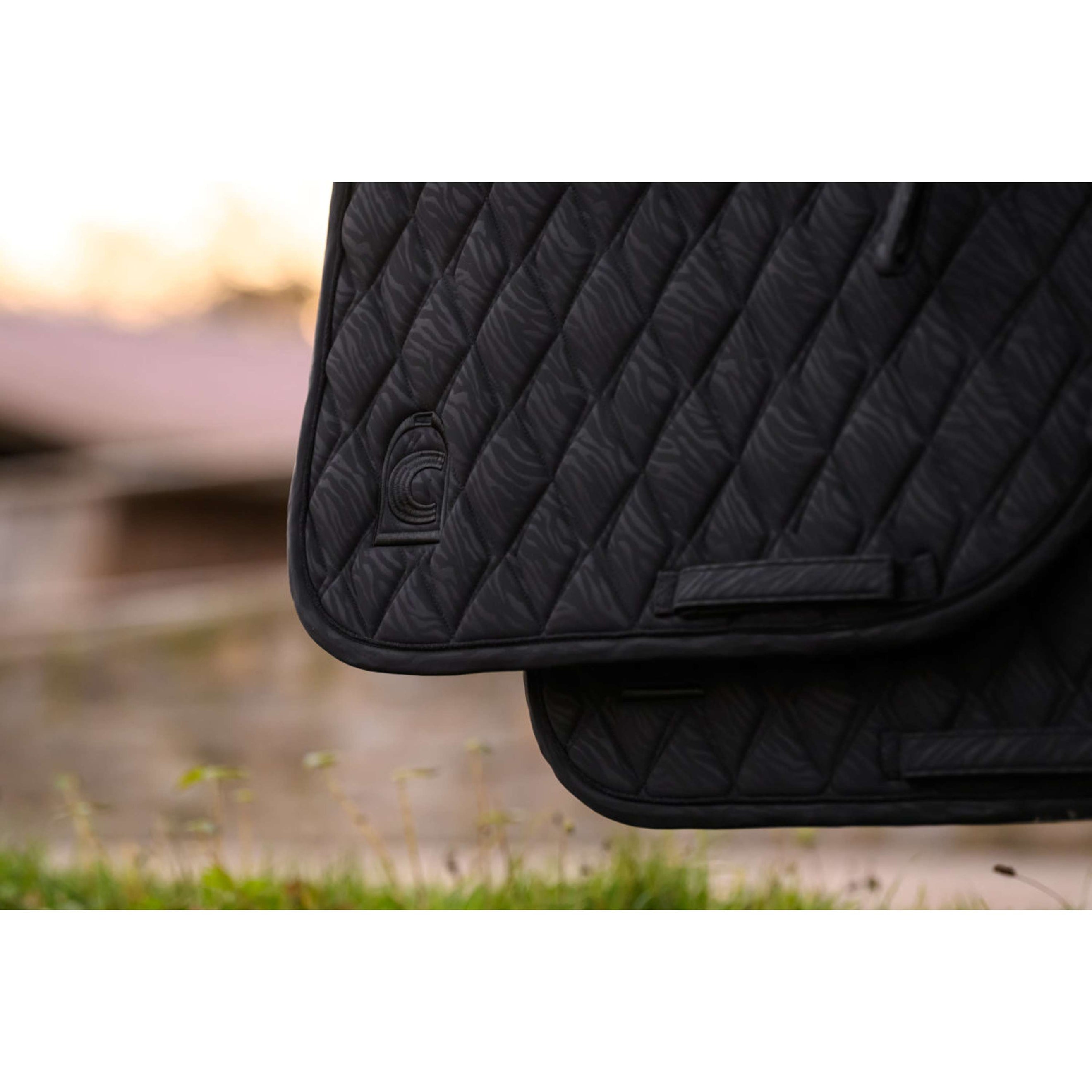 Cavallo Tapis de Selle CavalRuna Dressage Noir