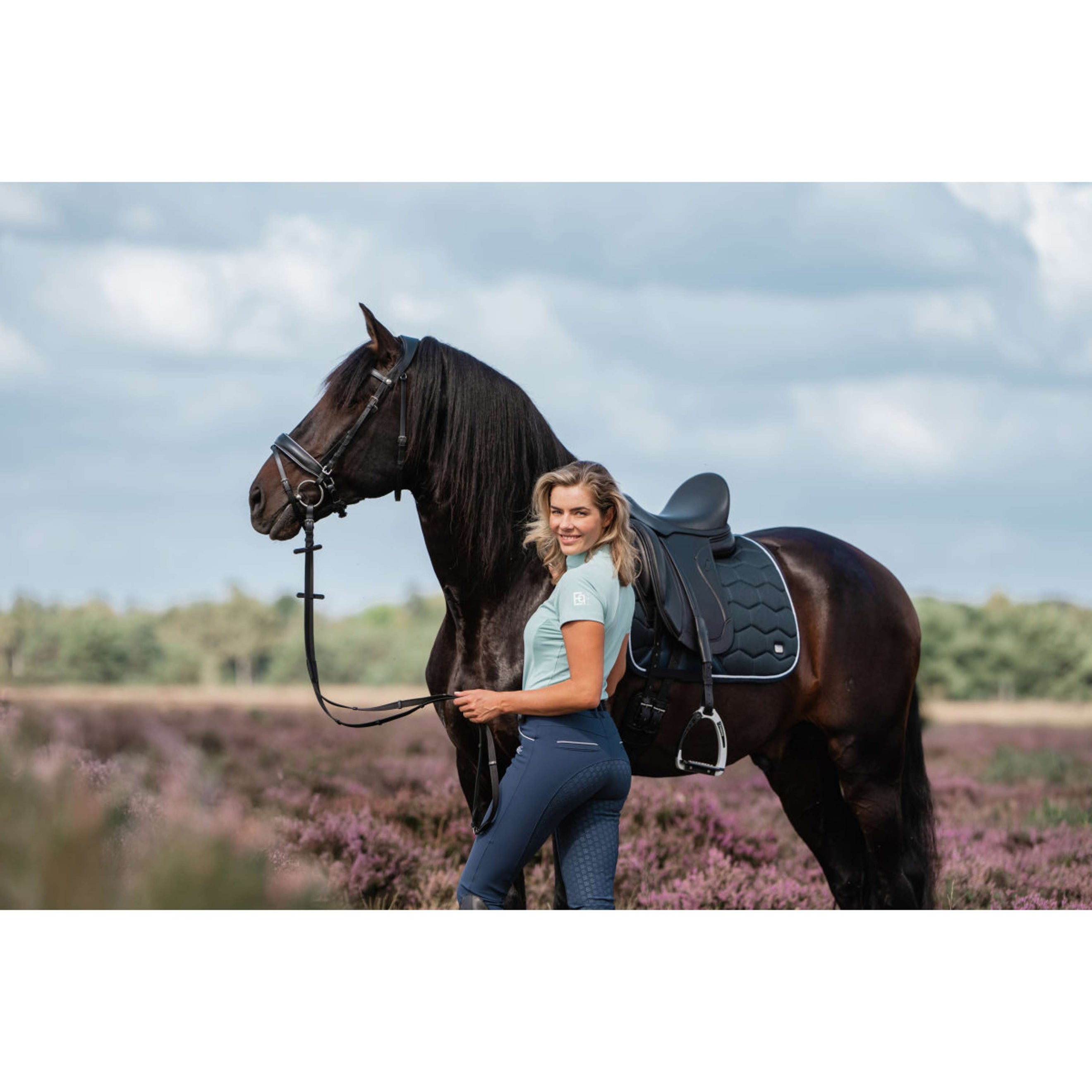 EQPRO Tapis de Selle Precious Dressage Navy Blue EQPRO Tapis de Selle Precious Dressage Navy Blue