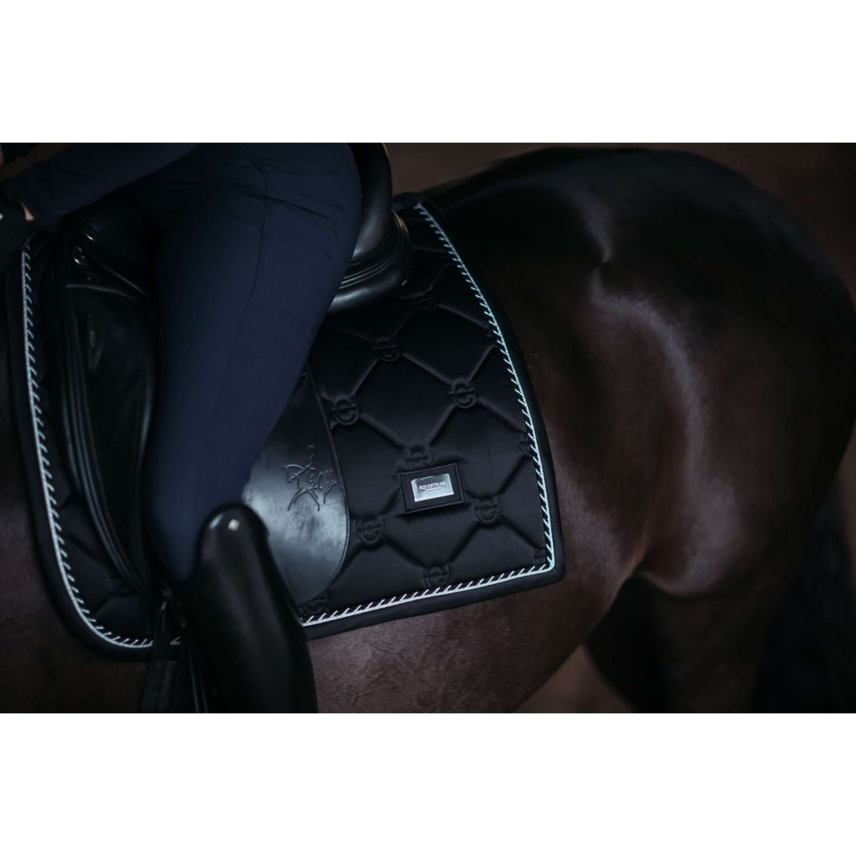 Equestrian Stockholm Tapis de Selle Dressage Black Edition