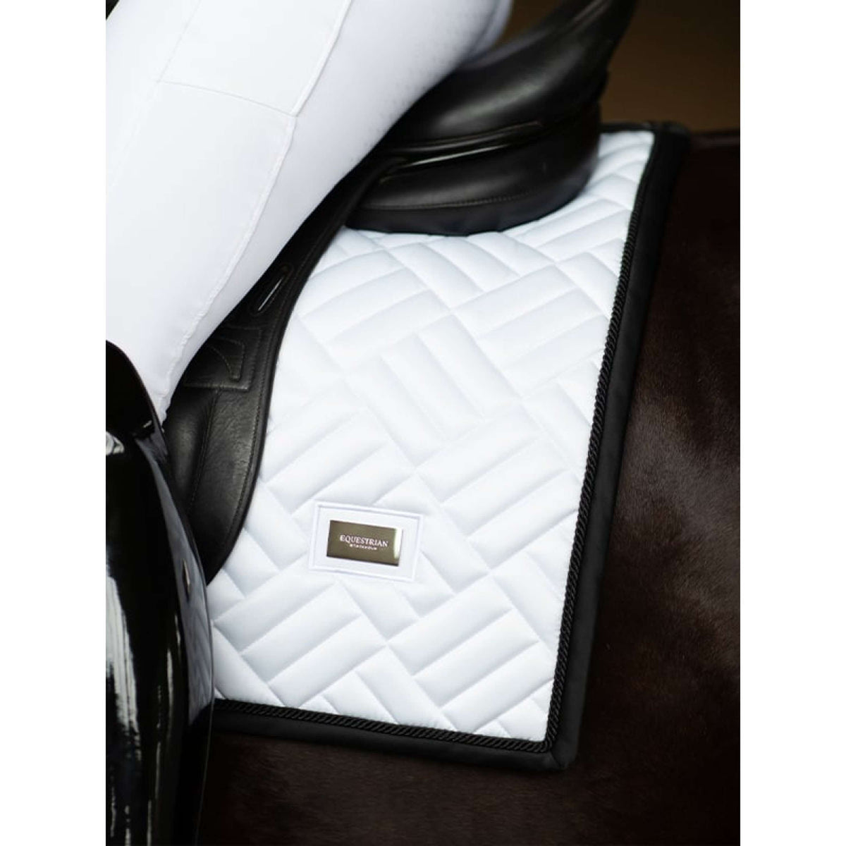 Equestrian Stockholm Tapis de Selle Modern Dressage Blanc/Noir