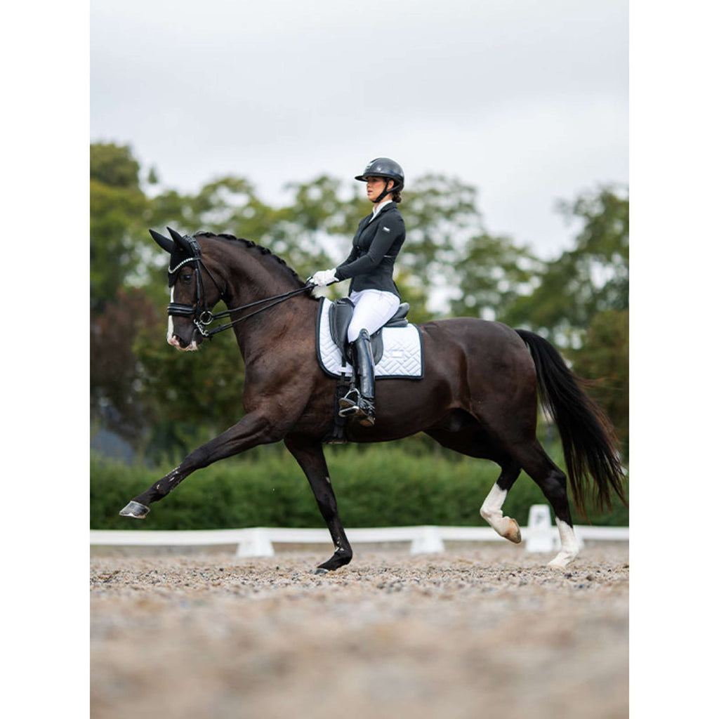 Equestrian Stockholm Tapis de Selle Modern Dressage Blanc/Noir