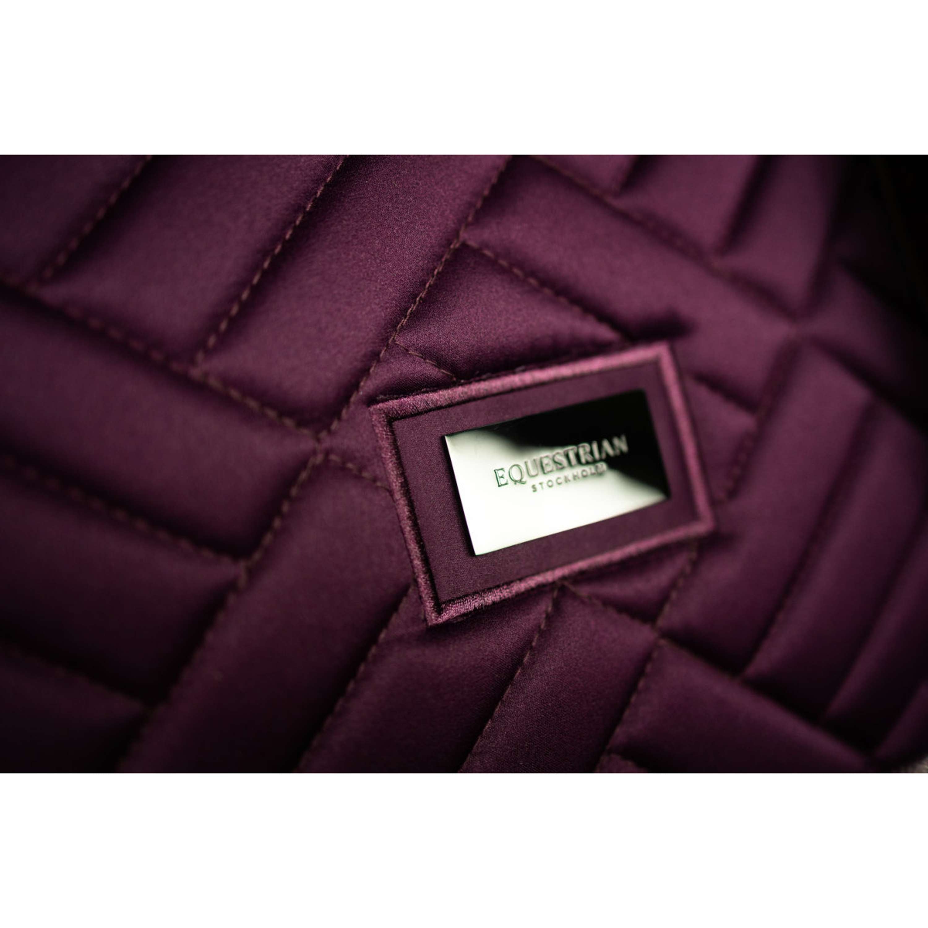 Equestrian Stockholm Tapis de Selle Crystal Shine Dressage Mauve Wine