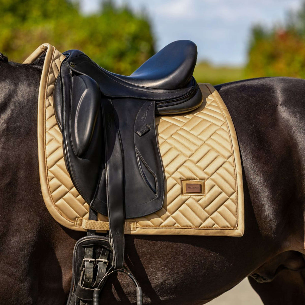 Equestrian Stockholm Tapis de Selle Modern Dressage Midsummer Glow