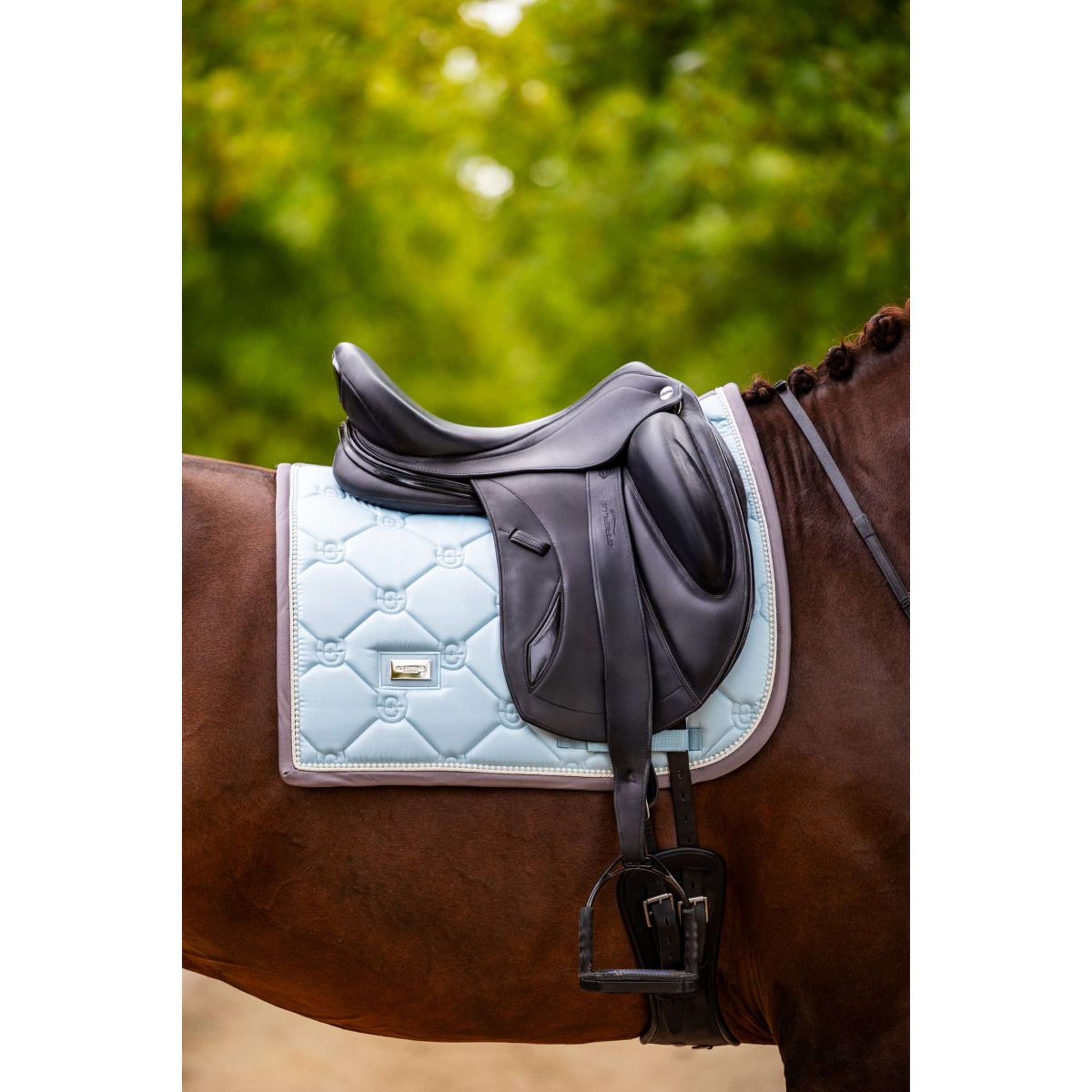 Equestrian Stockholm Tapis de Selle Dressage Ice Blue Equestrian Stockholm Tapis de Selle Dressage Ice Blue
