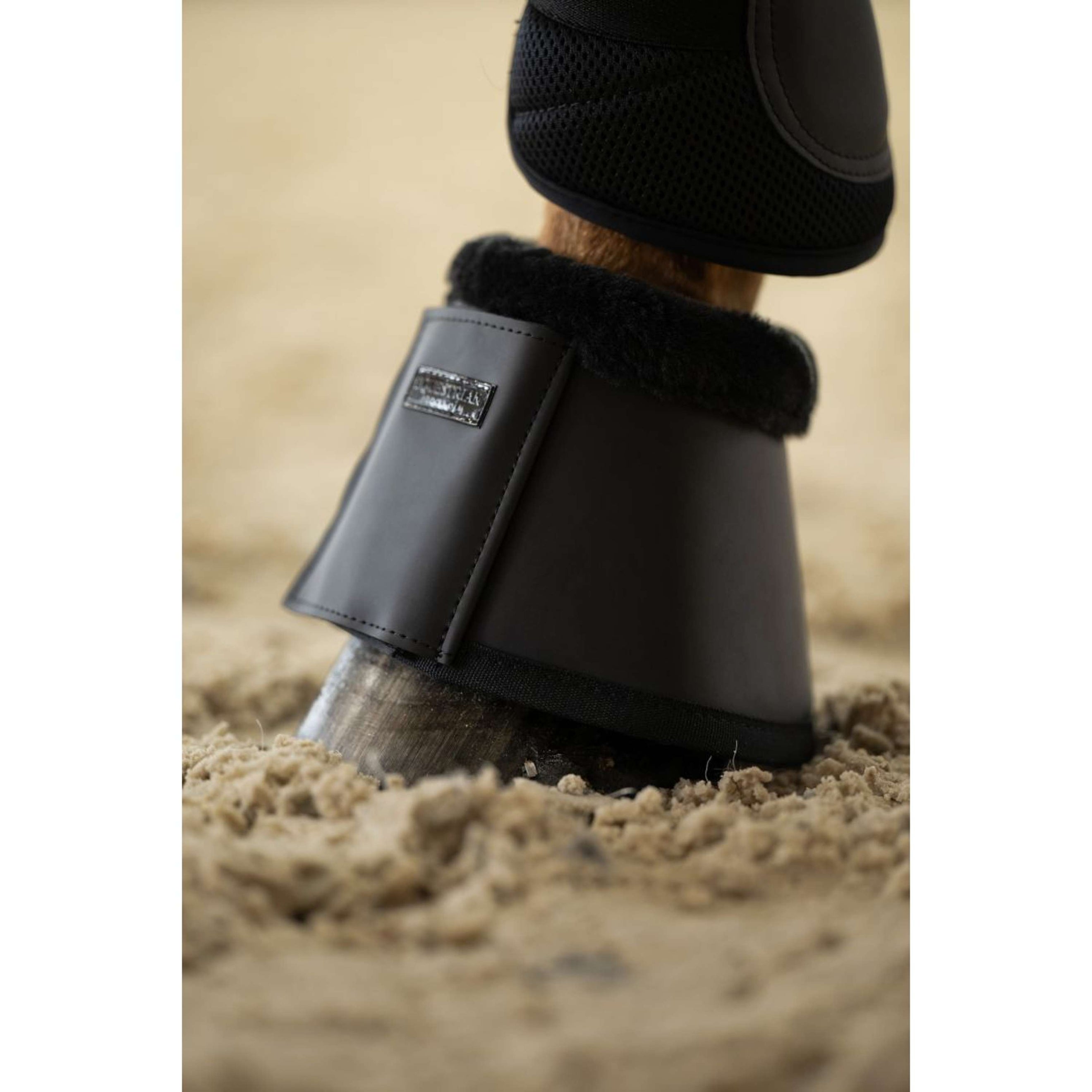Equestrian Stockholm Cloches d'Obstacles All Black Equestrian Stockholm Cloches d'Obstacles All Black