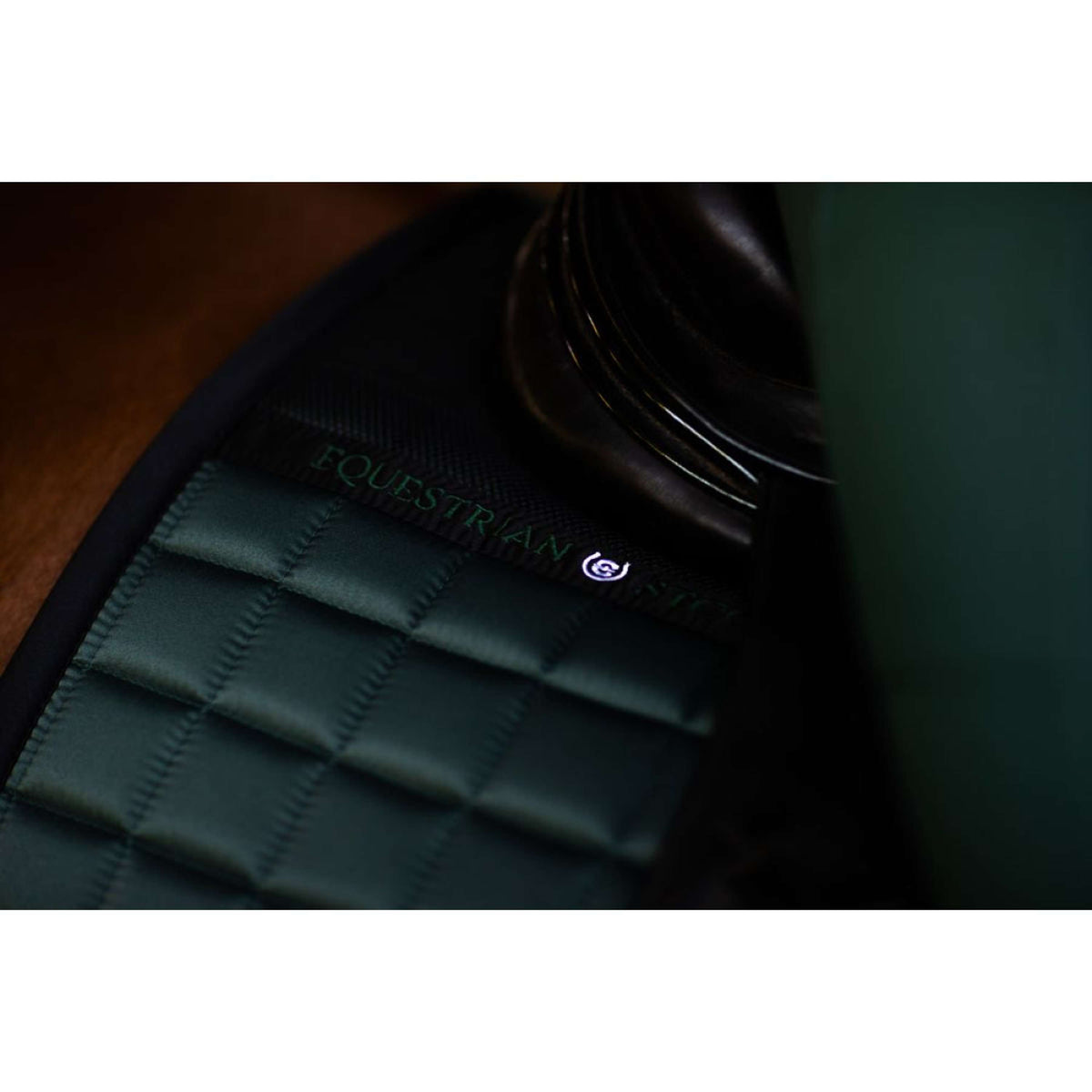Equestrian Stockholm Tapis de Selle Sportive Dressage Sycamore Green