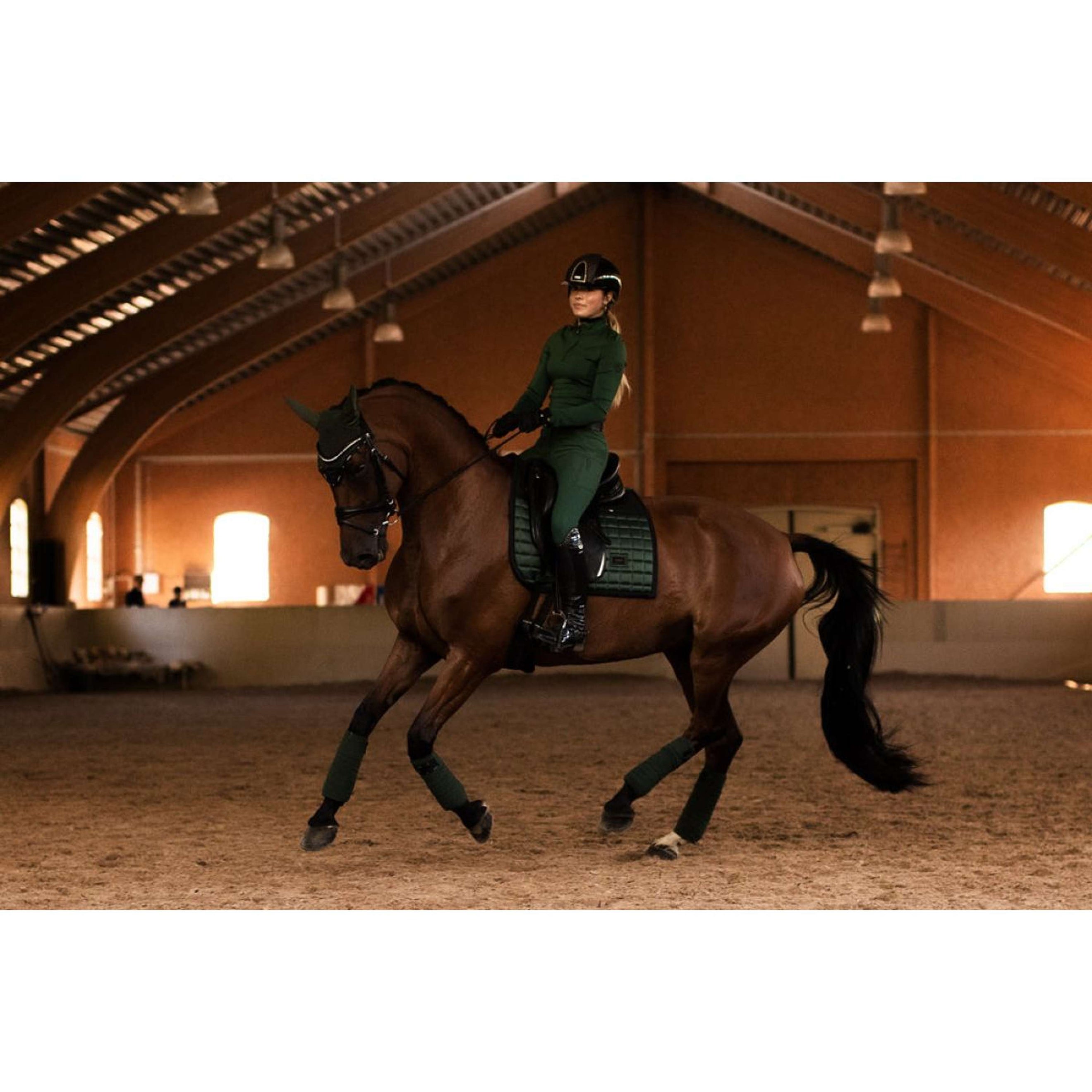 Equestrian Stockholm Tapis de Selle Sportive Dressage Sycamore Green Equestrian Stockholm Tapis de Selle Sportive Dressage Sycamore Green