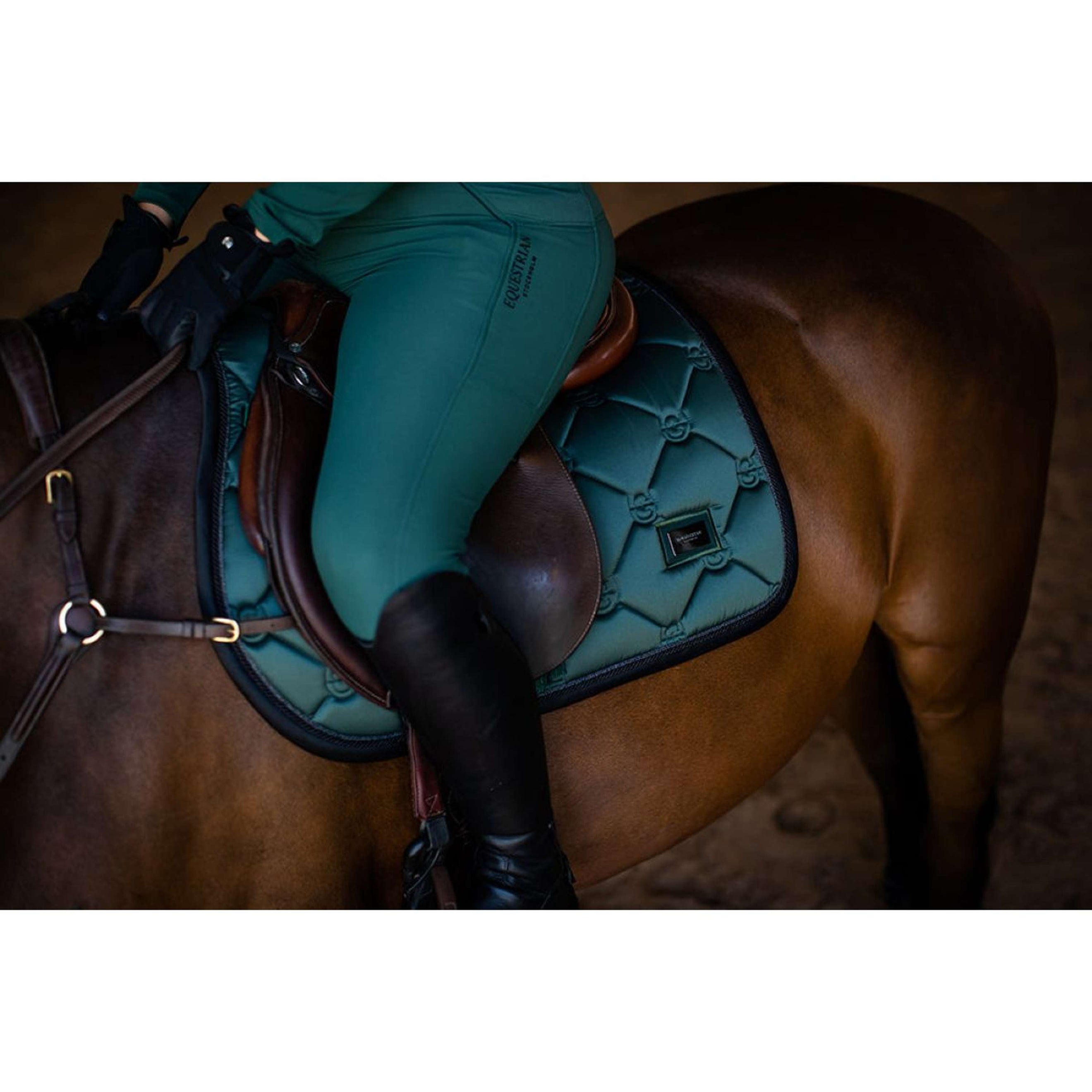 Equestrian Stockholm Tapis de Selle de Saut Sycamore Green