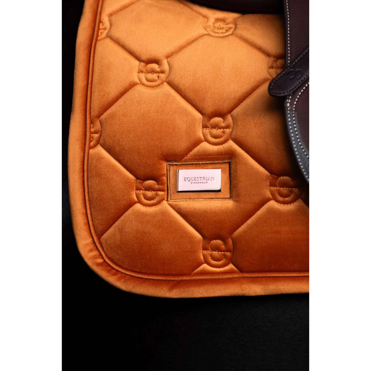 Equestrian Stockholm Tapis de Selle Velvet de Saut Chestnut