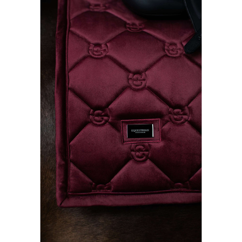 Equestrian Stockholm Tapis de Selle Velvet Dressage Merlot