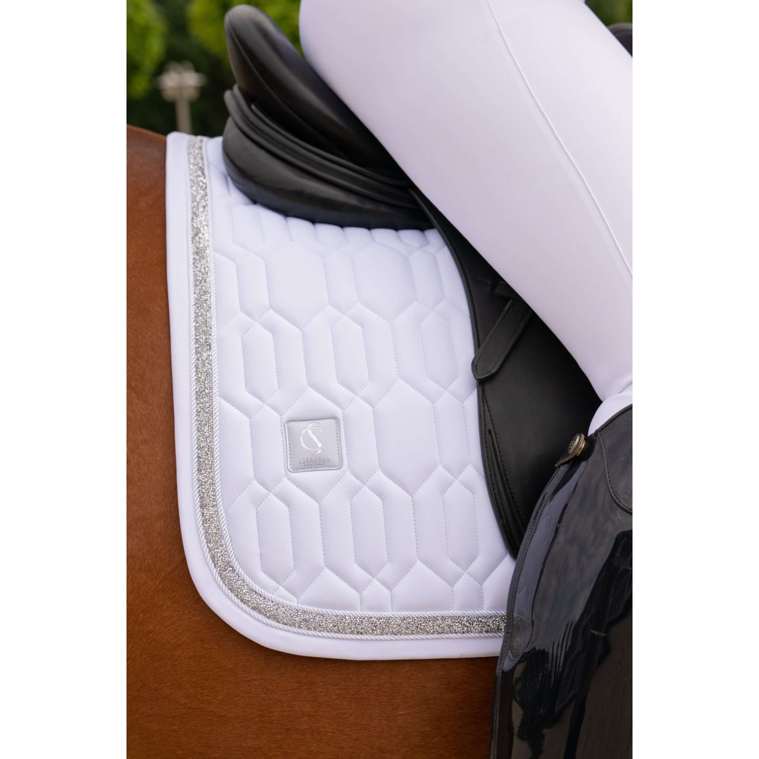 Eskadron Tapis de Selle Classic Sports Softshell Jewel Polyvalent Blanc Eskadron Tapis de Selle Classic Sports Softshell Jewel Polyvalent Blanc