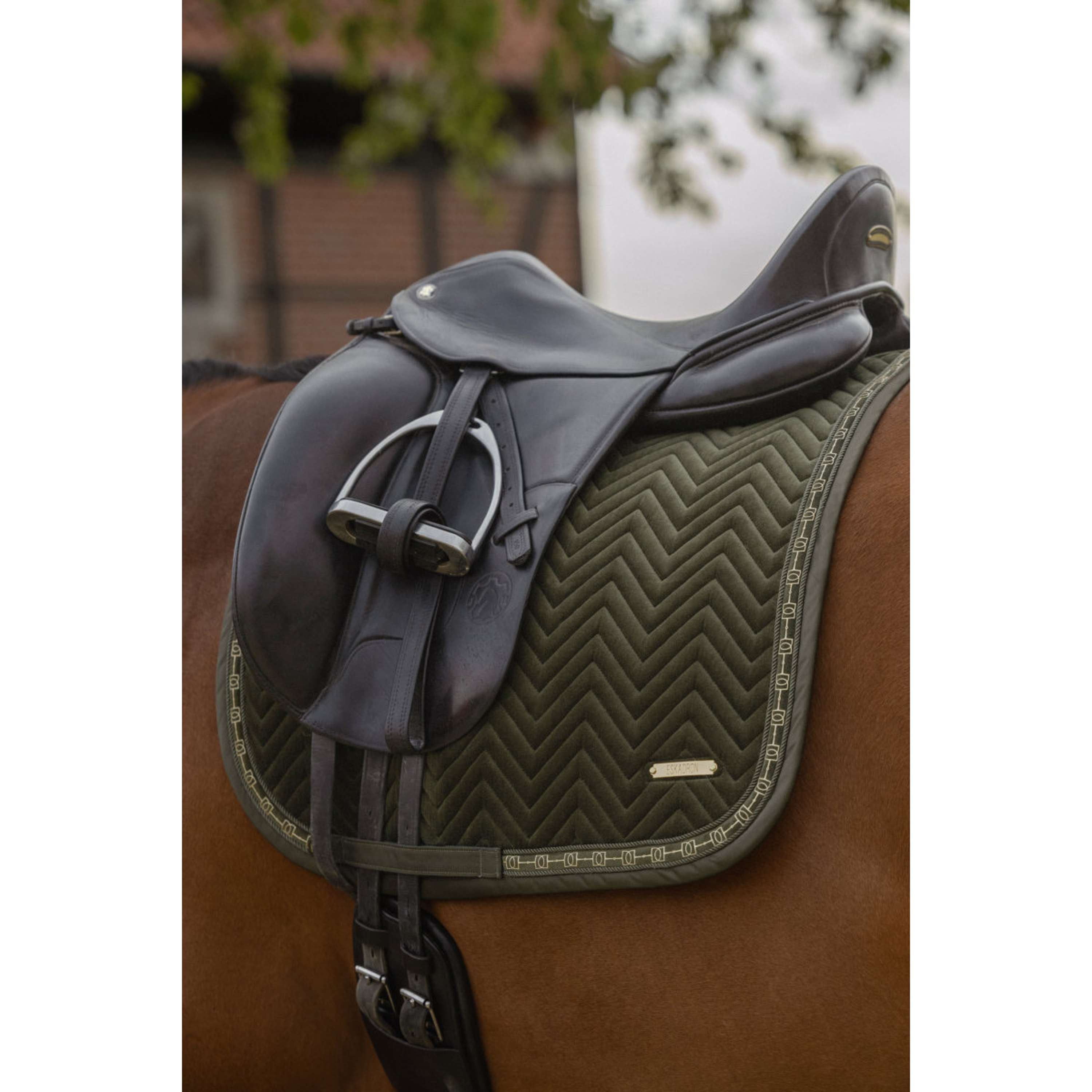 Eskadron Tapis de Selle Heritage Velvet Dressage Deep Moss