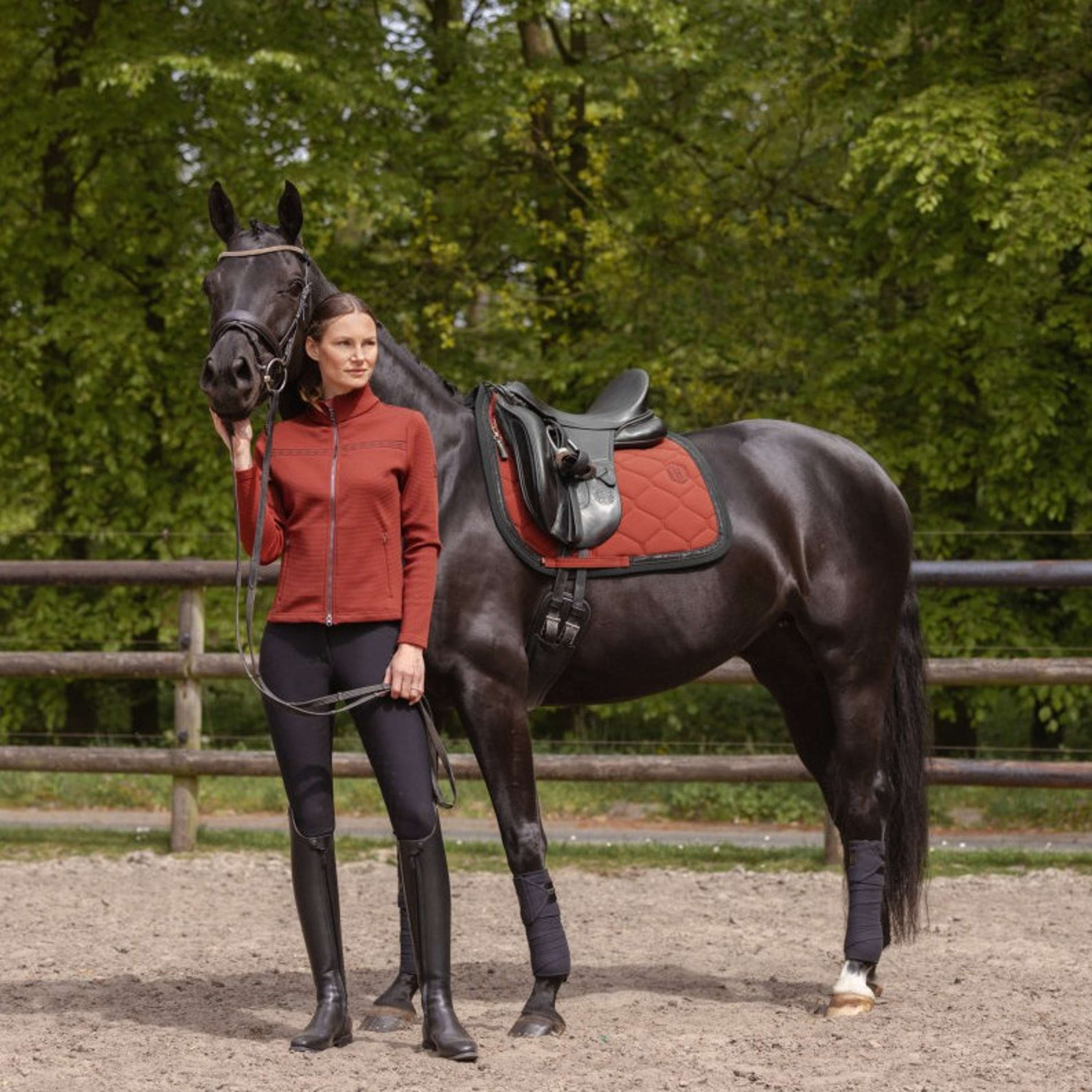 Eskadron Tapis de Selle Heritage Softshell Contrast Dressage Merlot