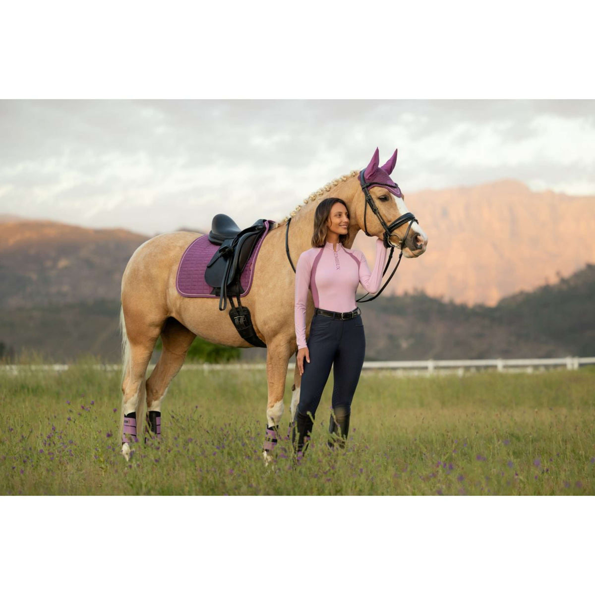 LeMieux Tapis de Selle Suede Square Dressage Mallow