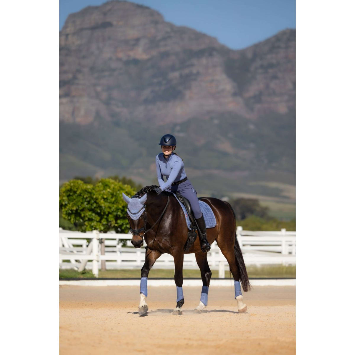 LeMieux Tapis de Selle Suede Square Dressage Powder Blue