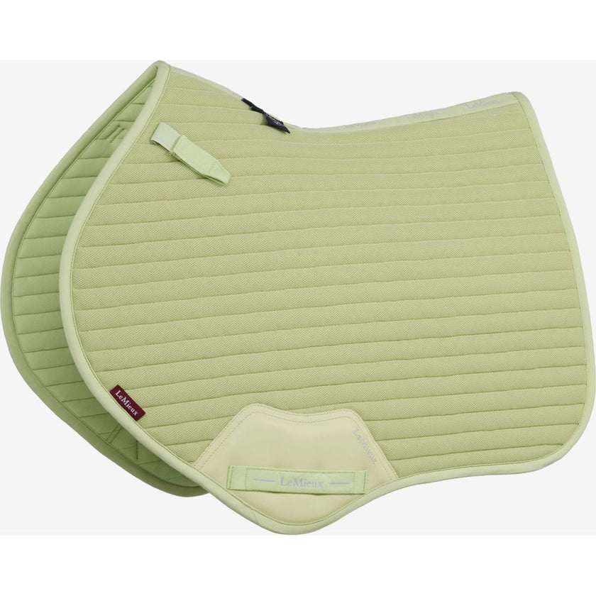 LeMieux Tapis de Selle Air-Tek Mesh Close Contact Square de Saut Macaron LeMieux Tapis de Selle Air-Tek Mesh Close Contact Square de Saut Macaron