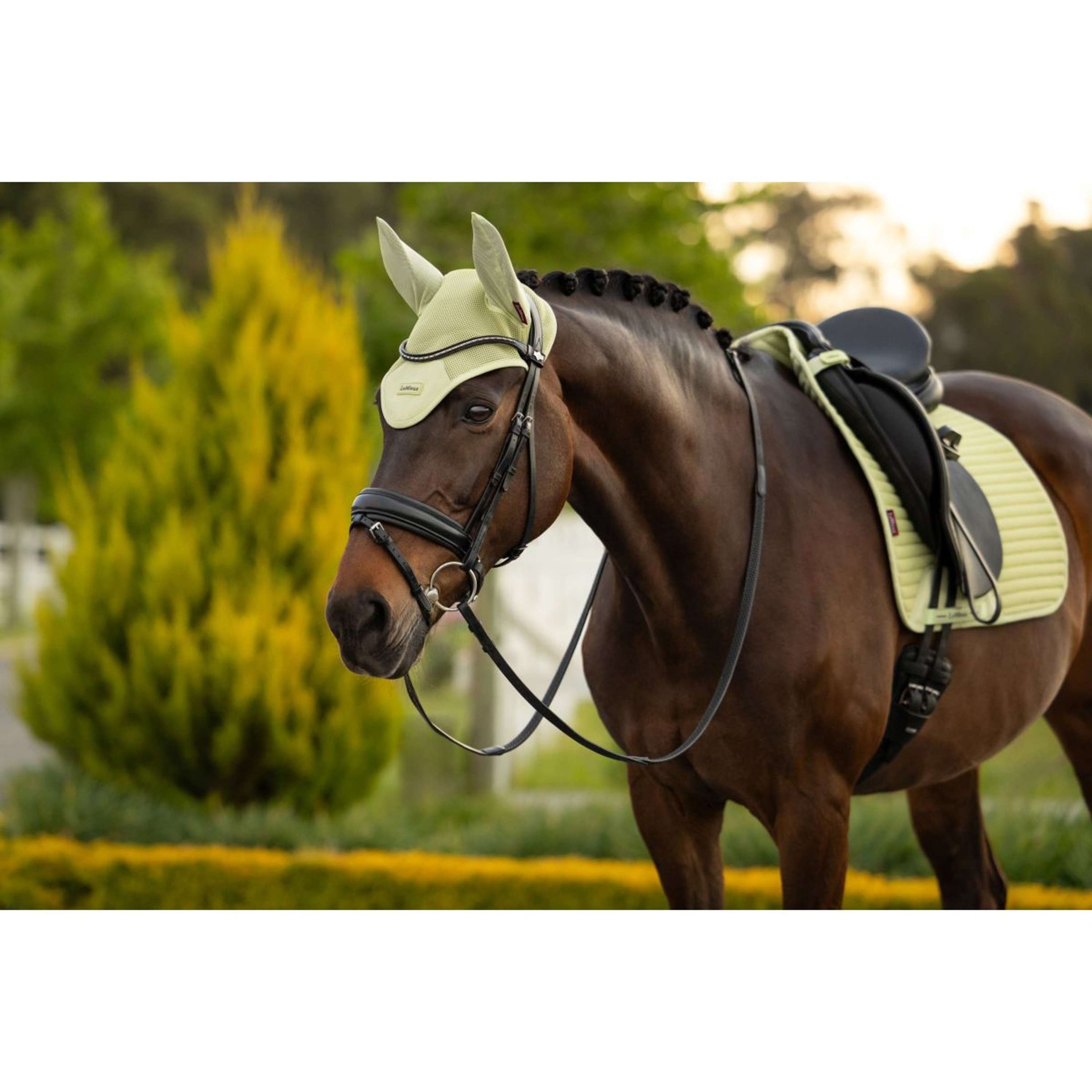 LeMieux Bonnet Anti-Mouches Air-Tek Mesh Macaron LeMieux Bonnet Anti-Mouches Air-Tek Mesh Macaron