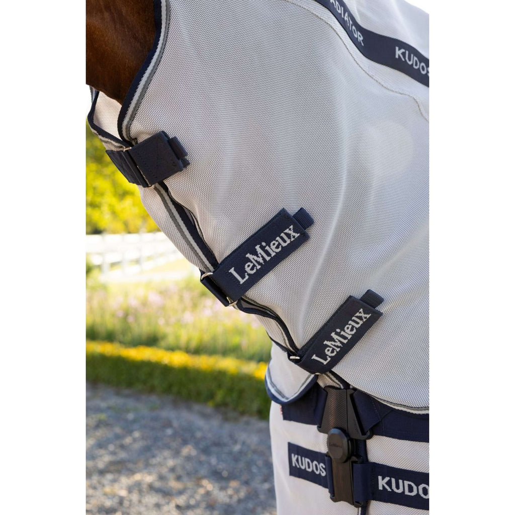 LeMieux Couverture Anti-Mouches Kudos Gladiator Gris