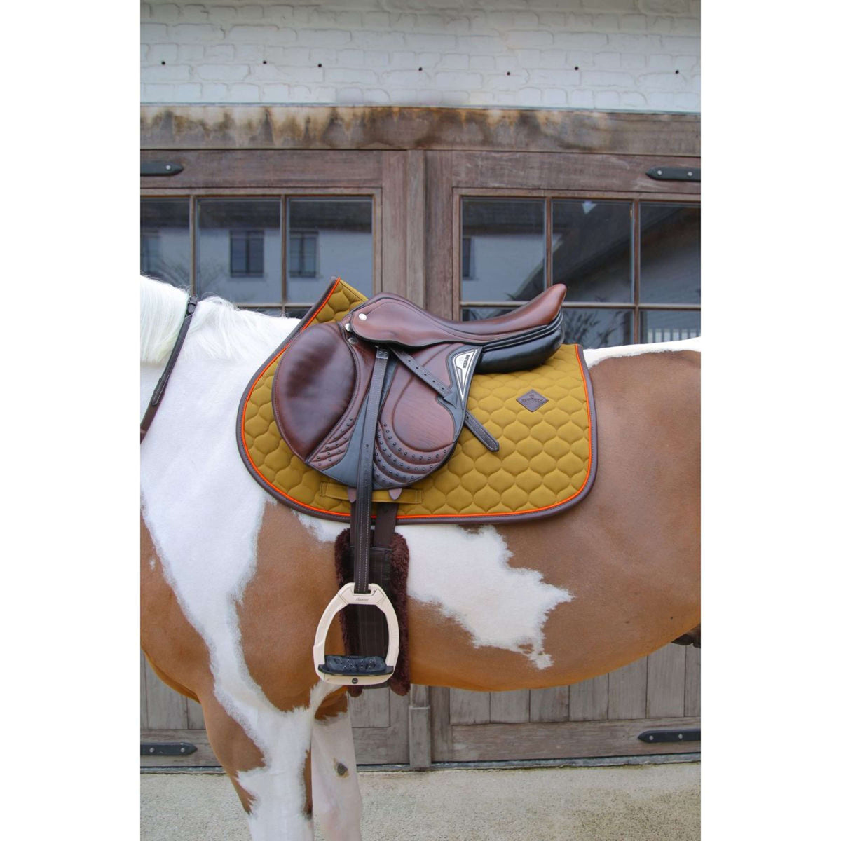 Kentucky Horsewear Tapis de Selle Onion Quilt Leather Neon de Saut Kaki