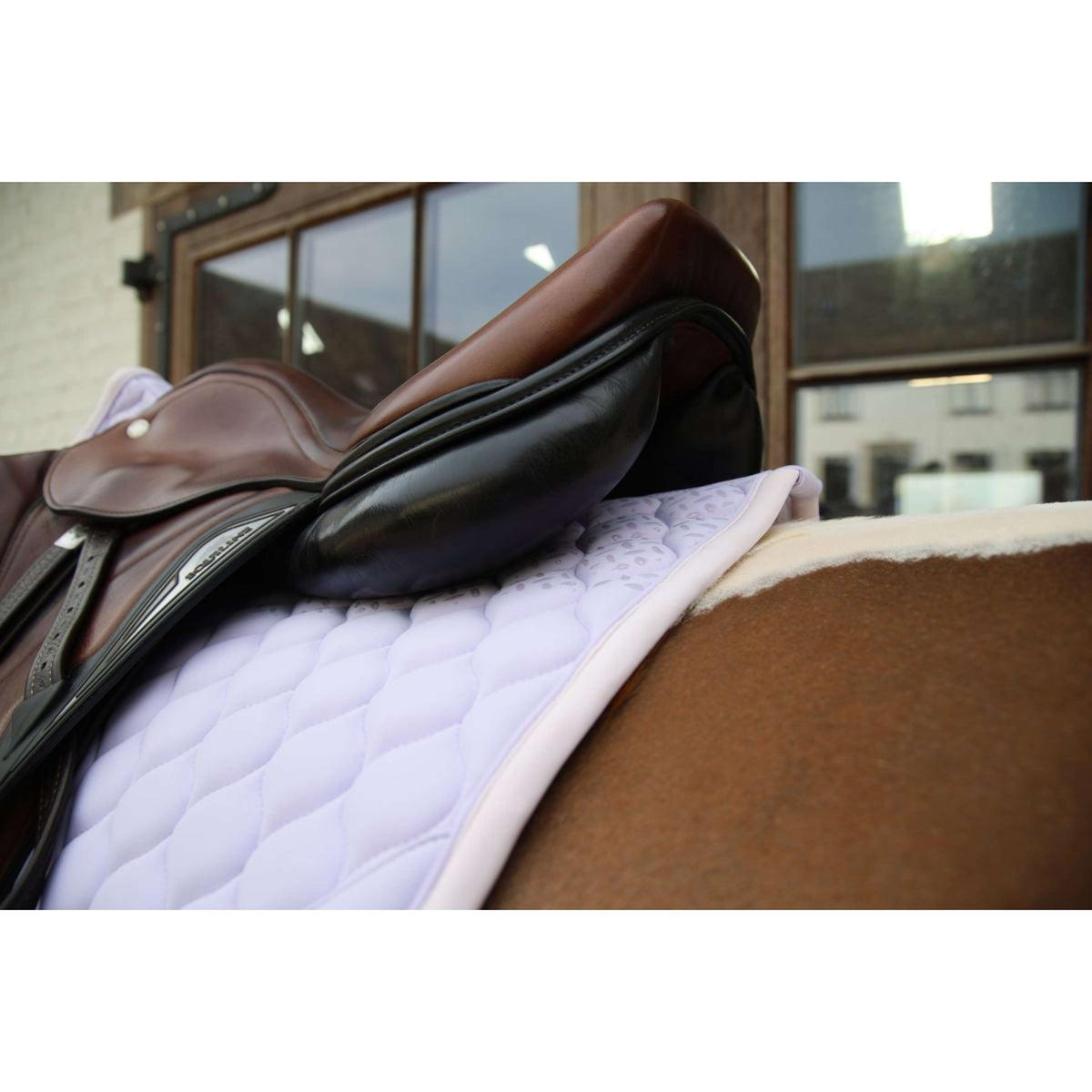 Kentucky Horsewear Tapis de Selle Softshell Onion Quilt de Saut Violet clair/Rose clair
