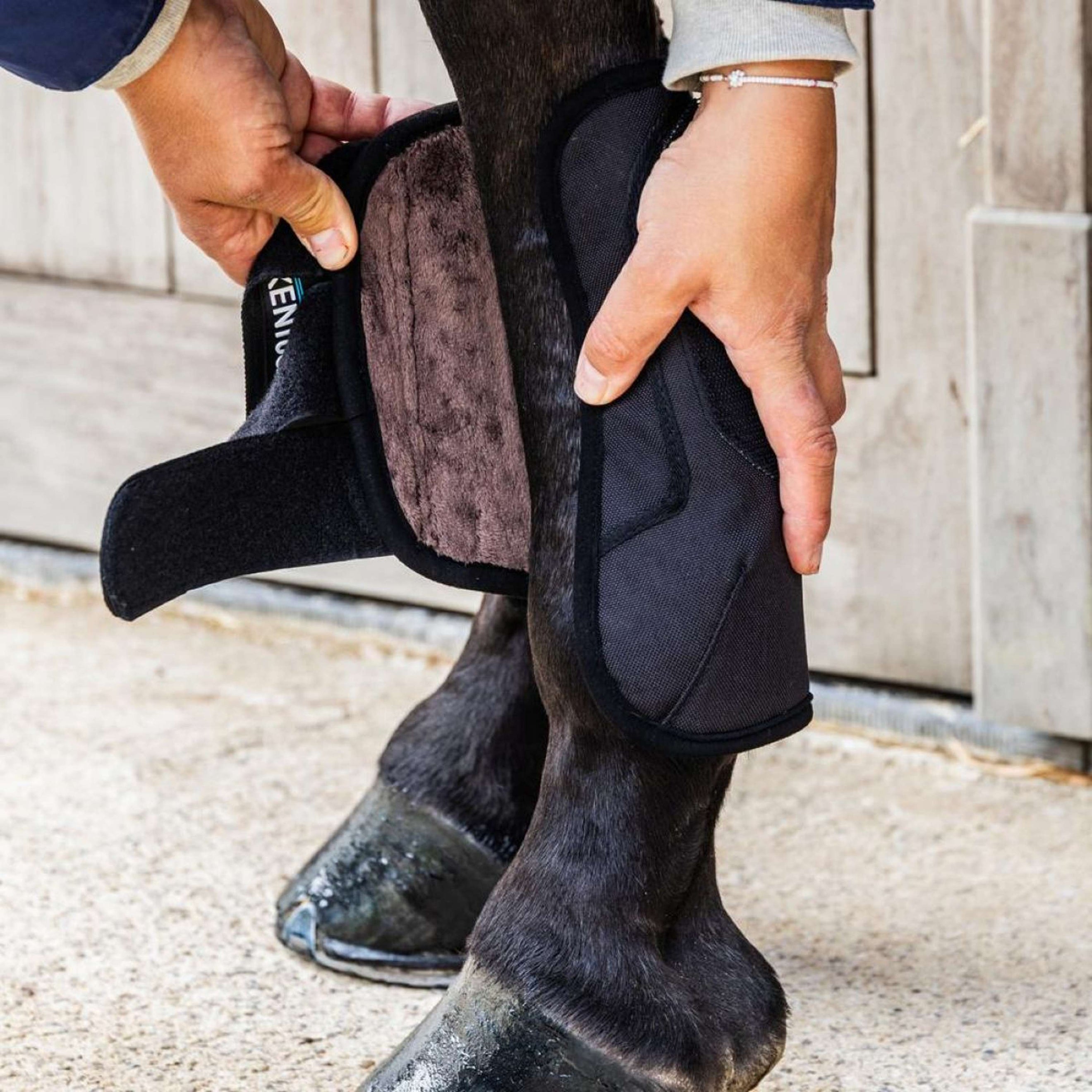 Kentucky Horsewear Eventing Boots 3D Air Flow Skin Friendly Front Noir Kentucky Horsewear Eventing Boots 3D Air Flow Skin Friendly Front Noir