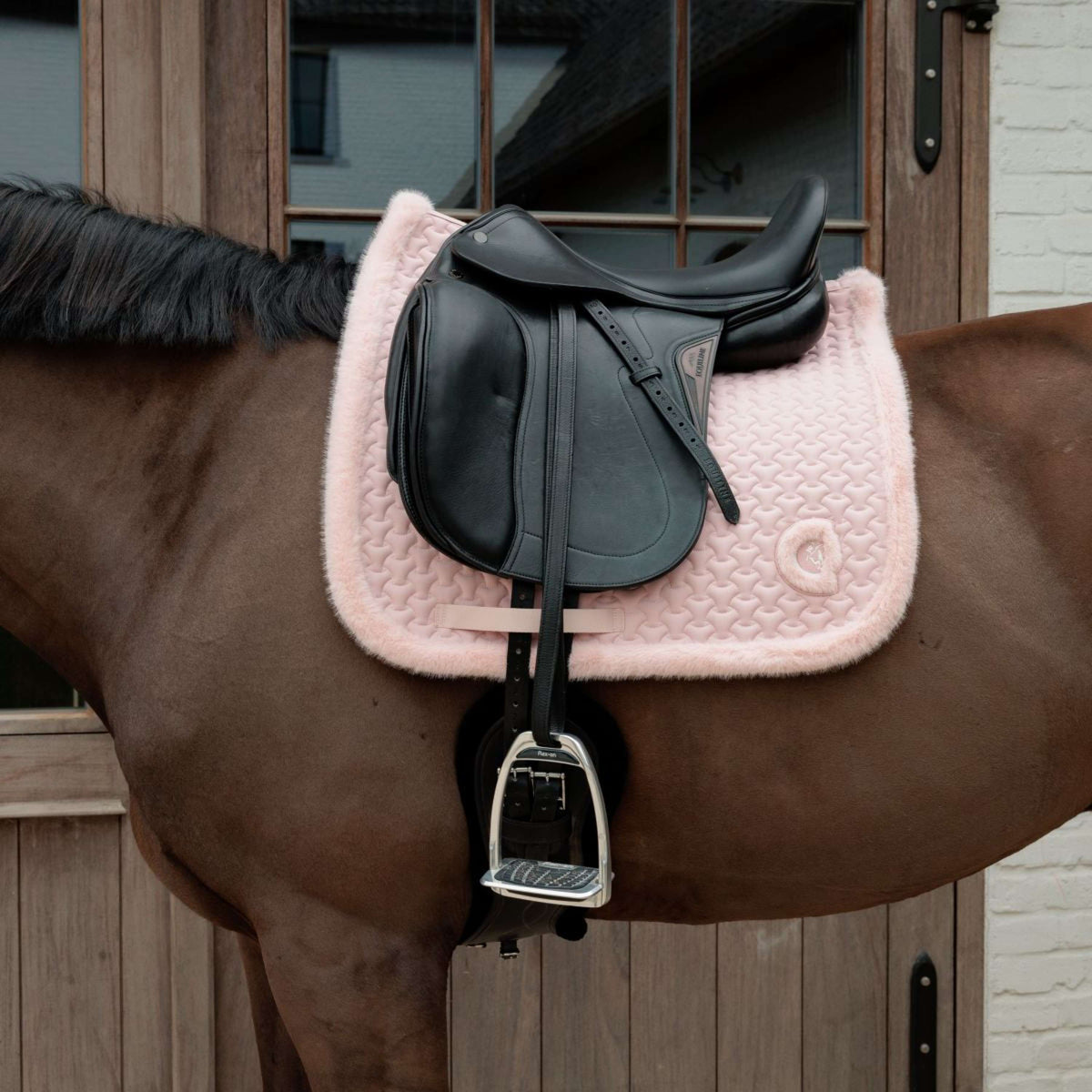 Kentucky Horsewear Tapis de Selle Fake Fur Onion Quilt Dressage Rose Vieux