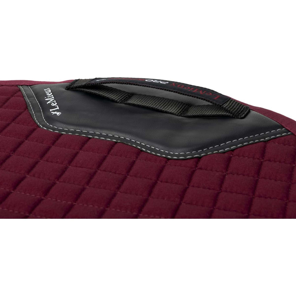 LeMieux Tapis de Selle Cotton Square Close Contact Bordeaux