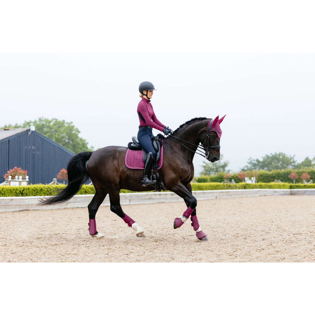 LeMieux Tapis de Selle Suede Square Dressage Blackberry