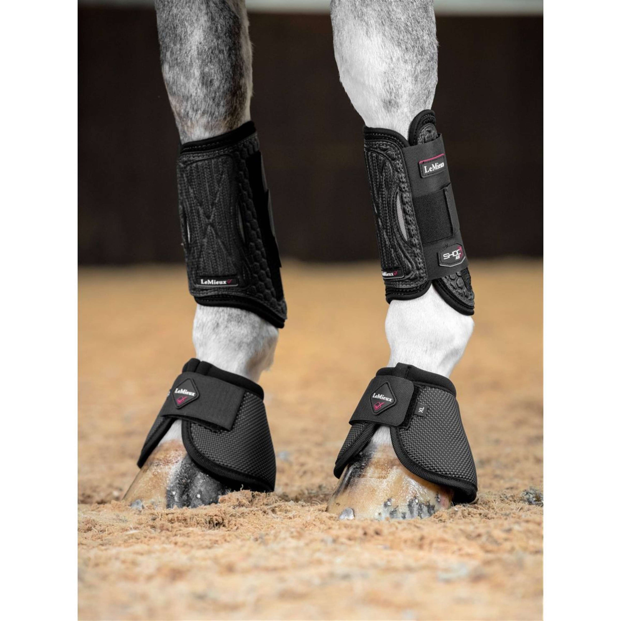 LeMieux Cloches d'Obstacles Pro Form Noir LeMieux Cloches d'Obstacles Pro Form Noir