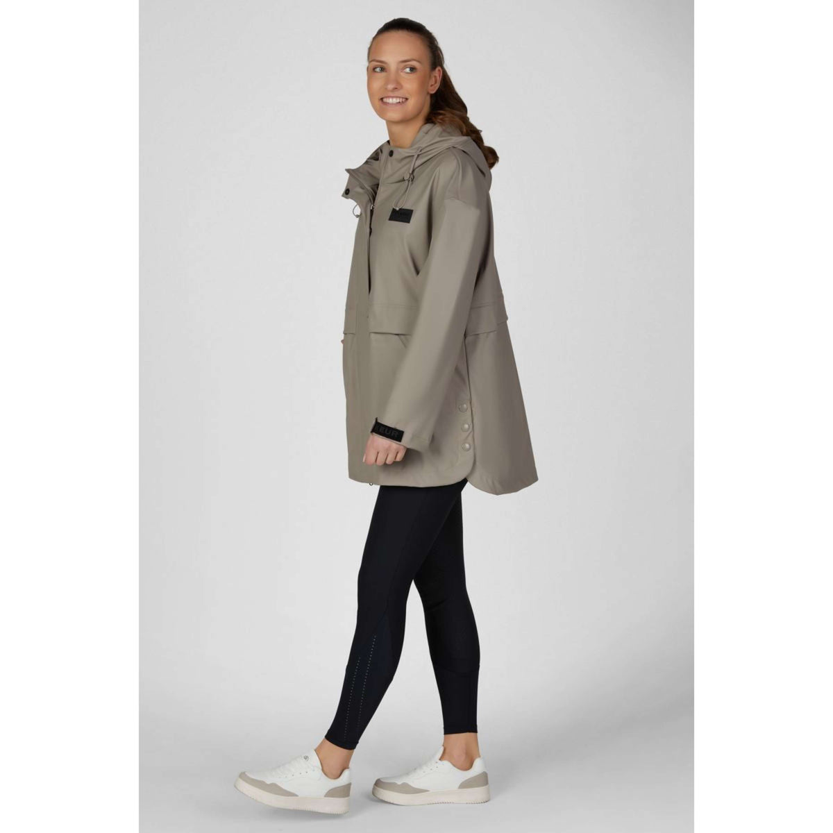 Pikeur Imperméable Cape Athleisure AW26 Mocha Cream