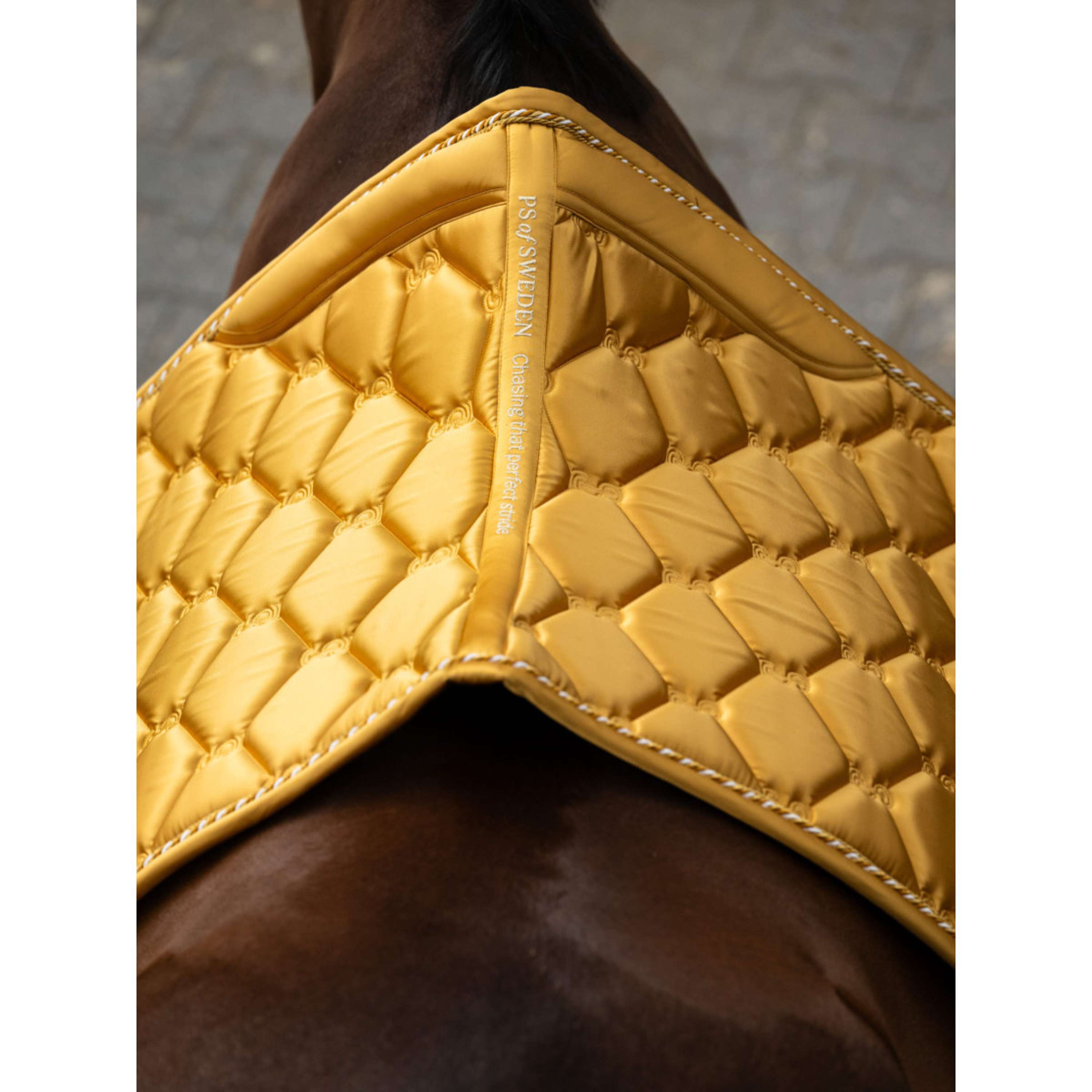 PS of Sweden Tapis de Selle Signature Dressage Old Gold
