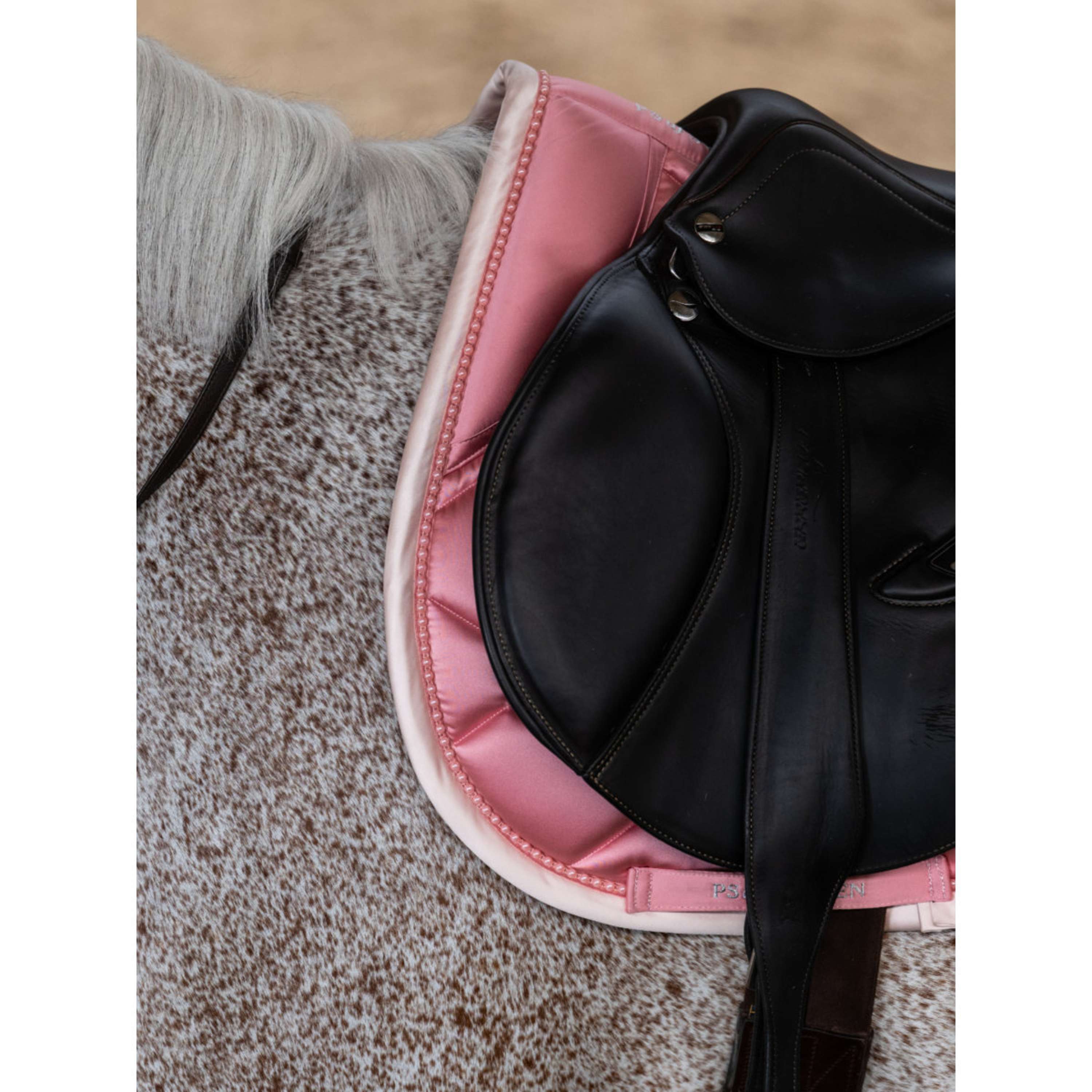 PS of Sweden Tapis de Selle Ruffle Pearl de Saut Vintage Pink